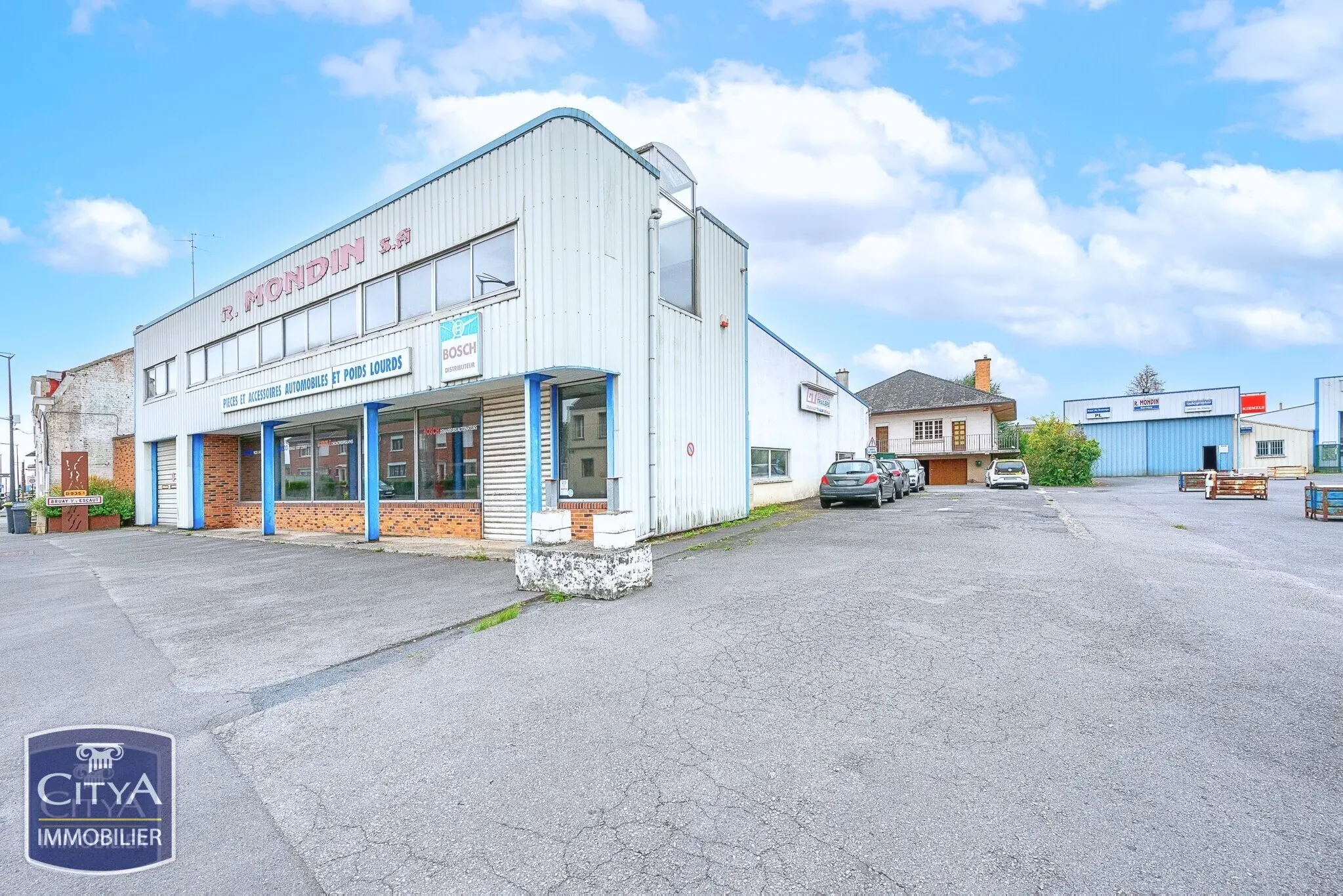 Photo 3 Local Professionnel 2914m²
