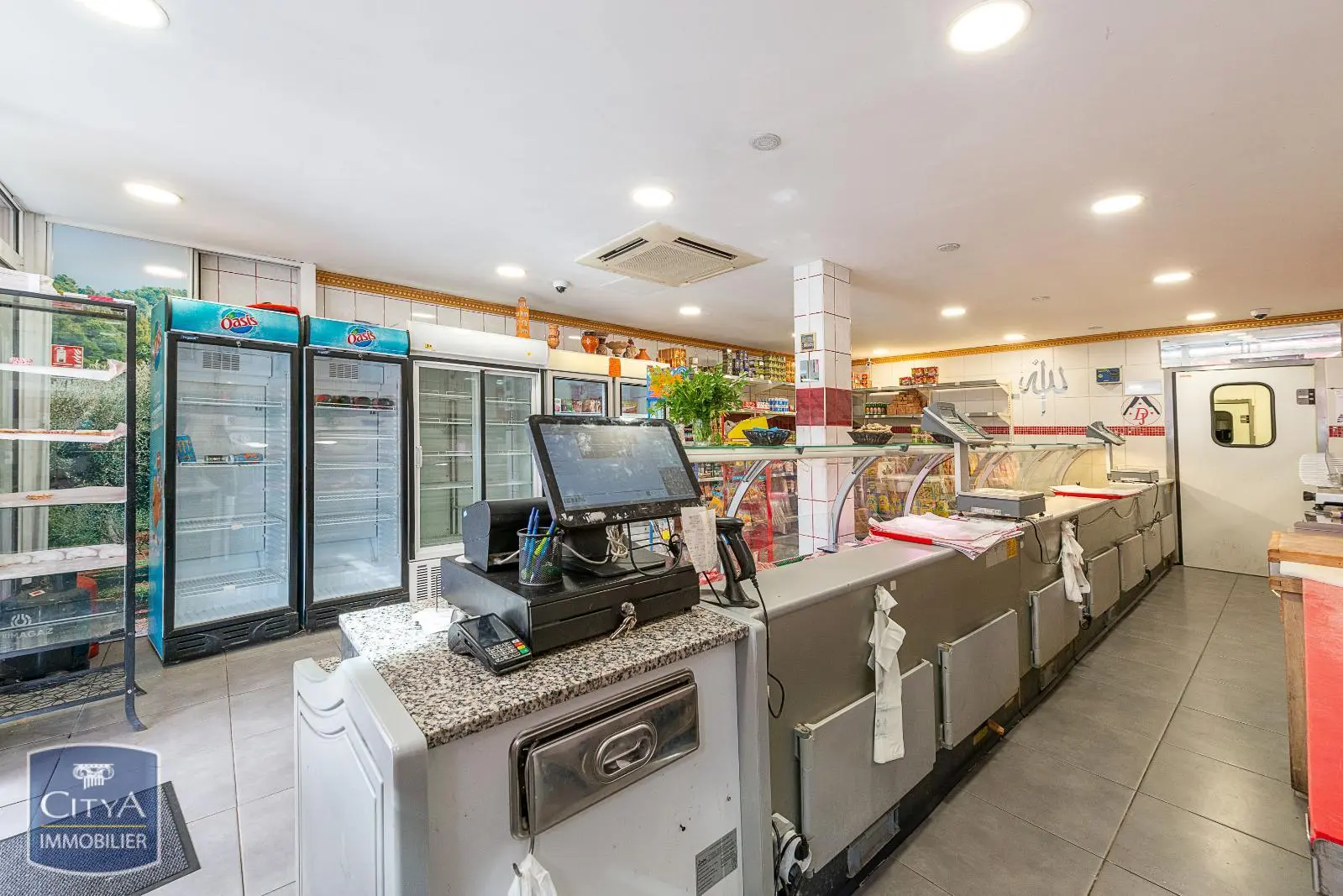 Photo 2 Immeuble 180m²