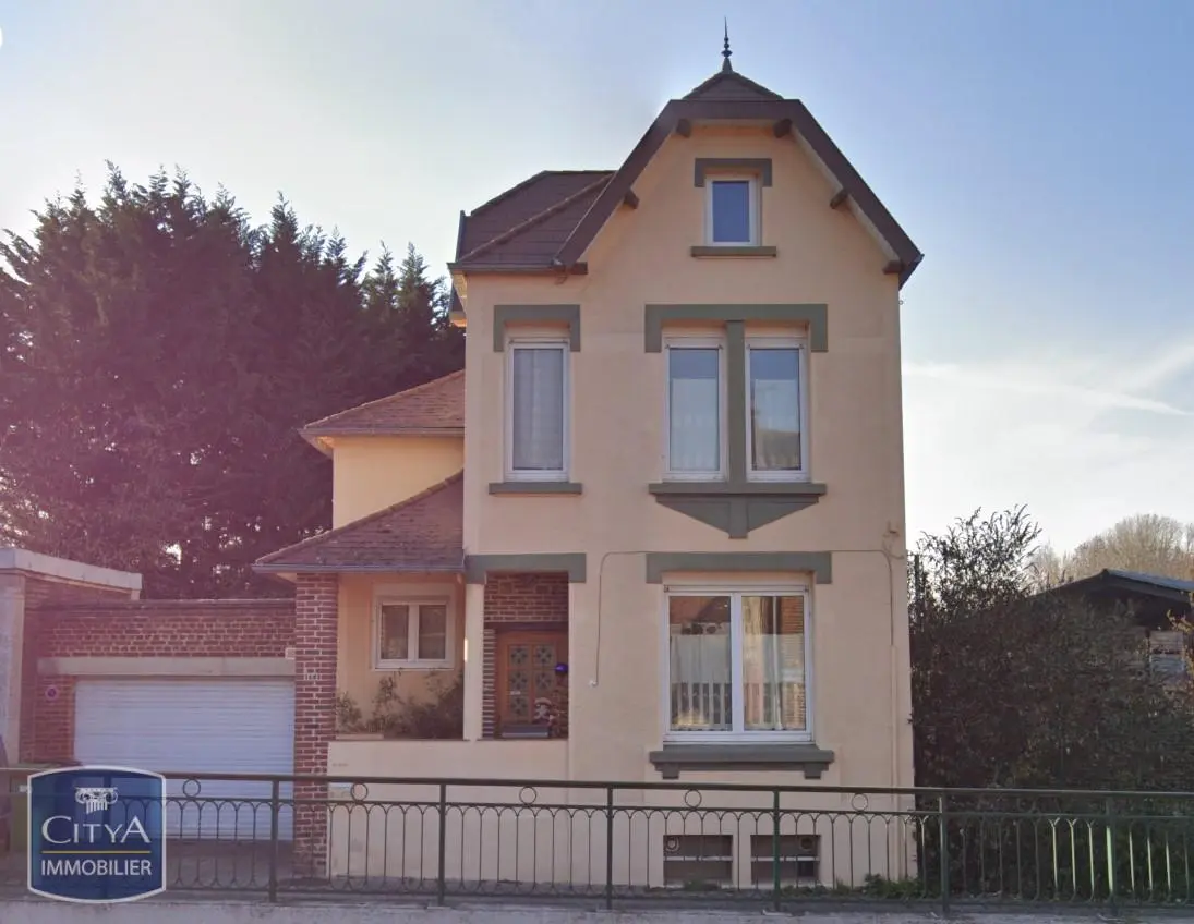 Photo 1 Maison 5 pièces 110m²