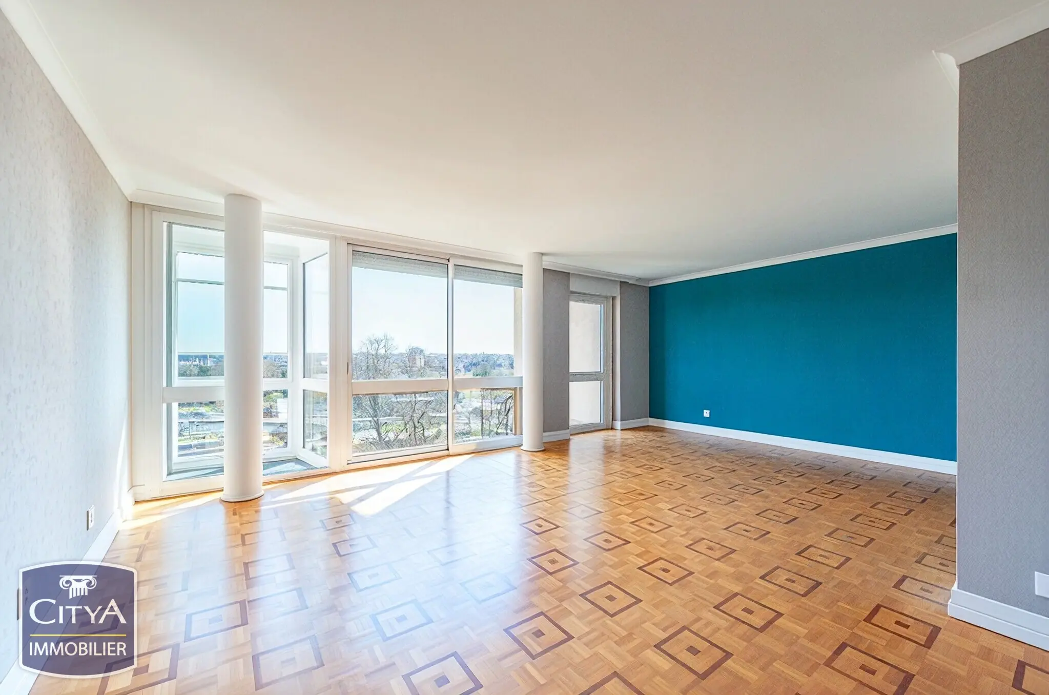 Photo 1 Appartement 4 pièces 110m²