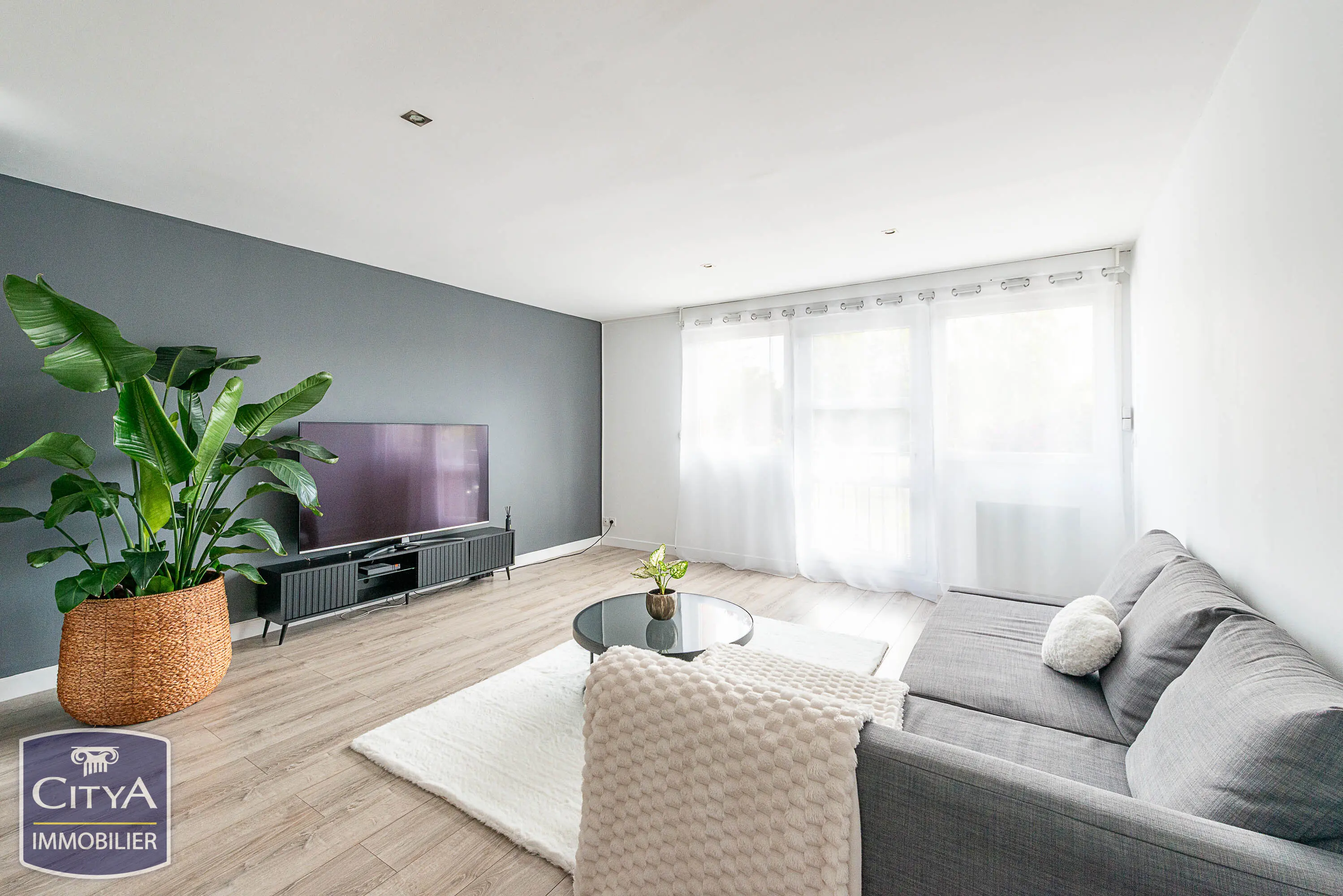 Photo 1 Appartement 2 pièces 71m²