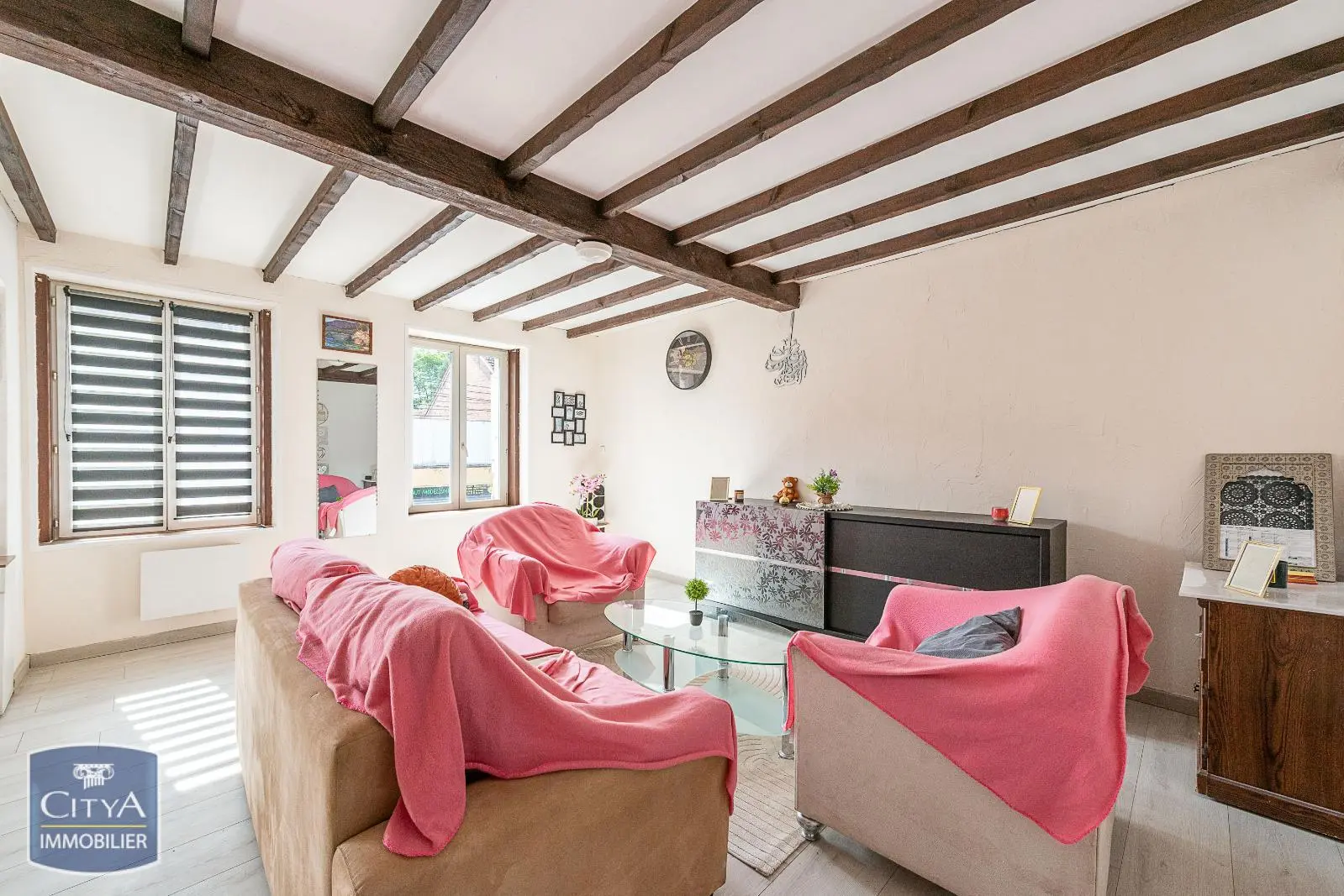 Photo 3 Immeuble 180m²