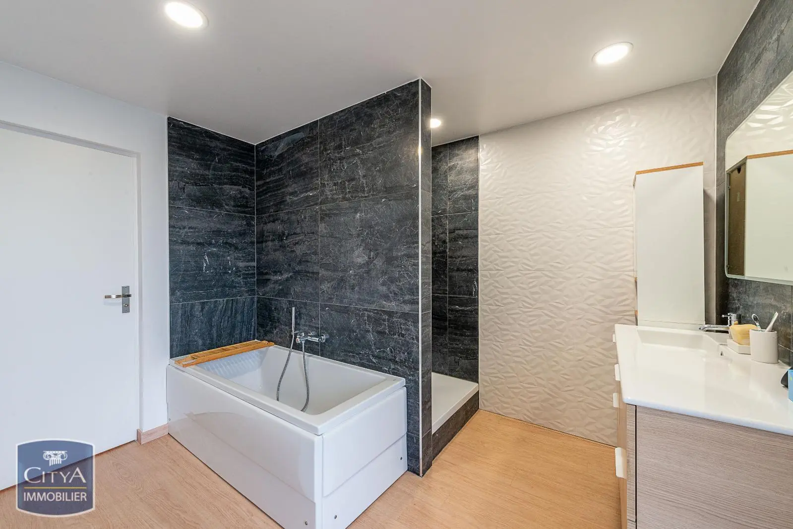 Photo 7 Appartement 4 pièces 93.16m²