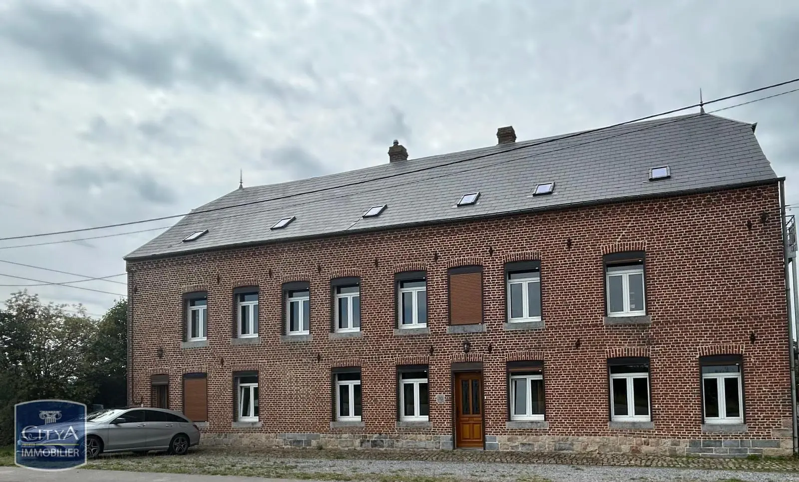 Photo 1 Maison 20 pièces 440m²