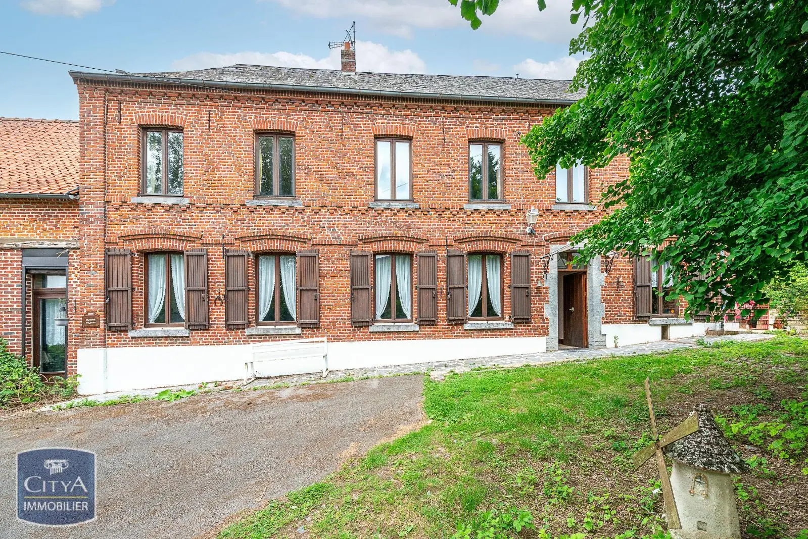 Photo 10 Maison 8 pièces 215m²
