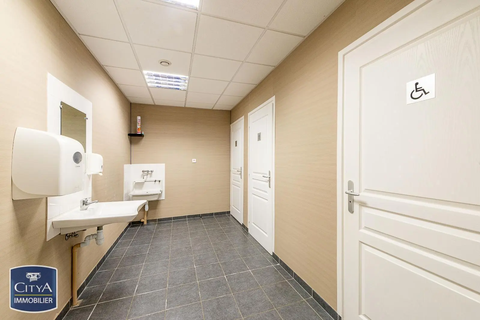 Photo 3 Local Commercial 287m²