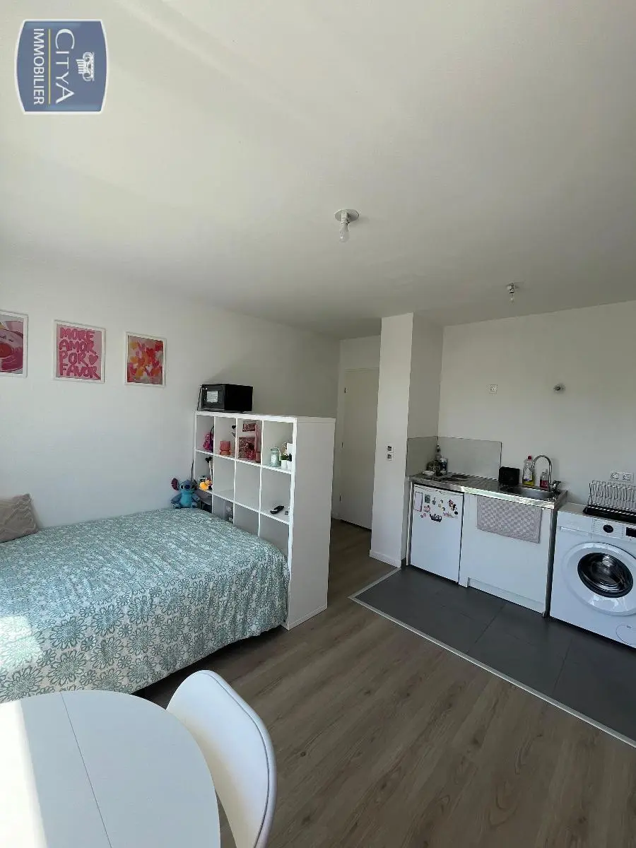 Photo 2 Appartement 1 pièce 25.4m²