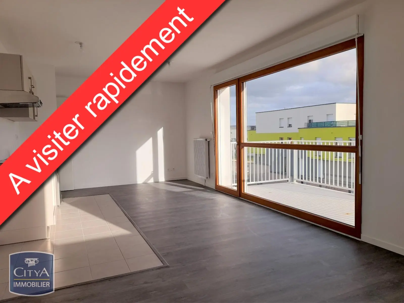 Photo 1 Appartement 4 pièces 75.82m²