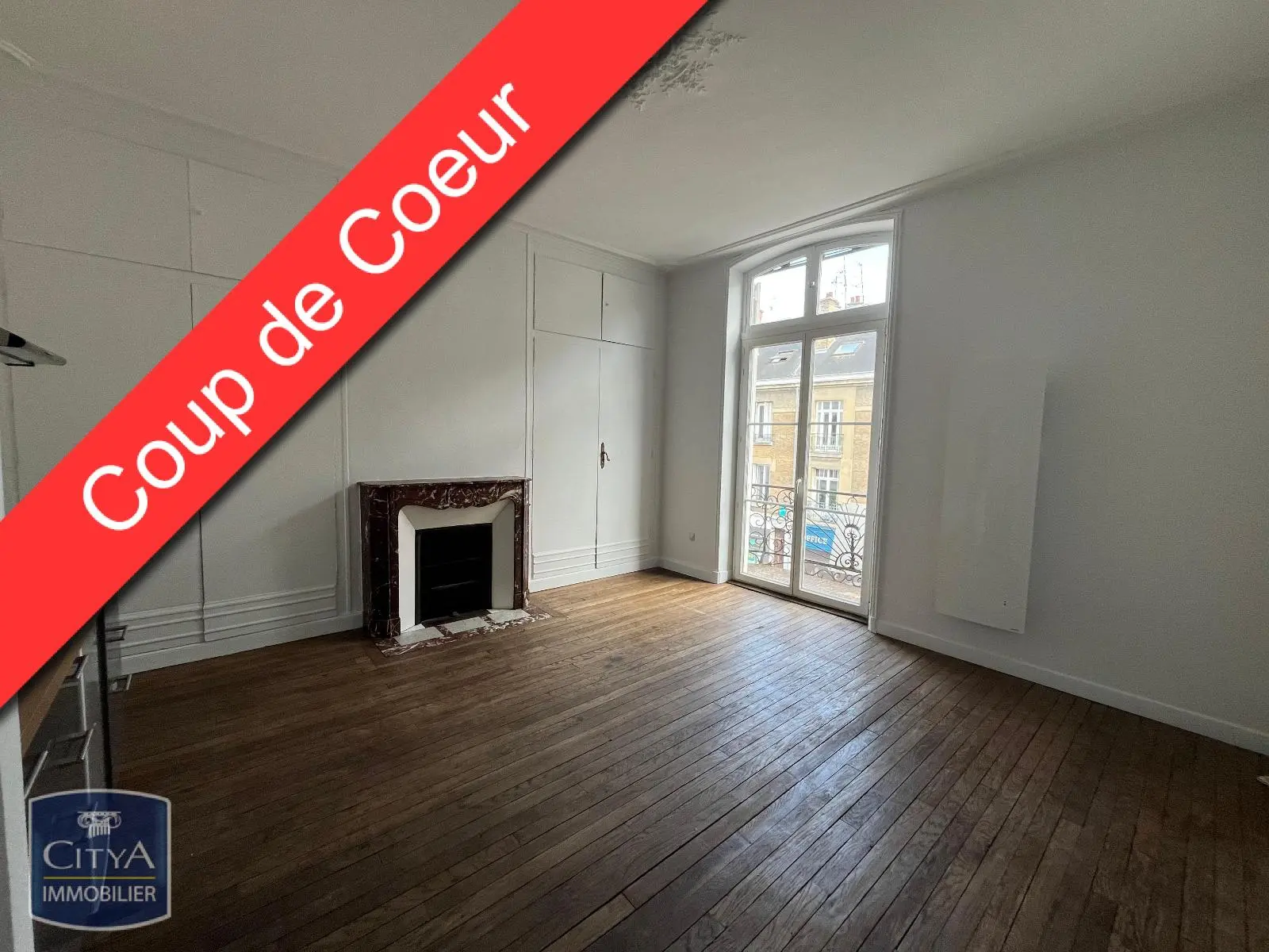 Photo 1 Appartement 1 pièce 23.6m²