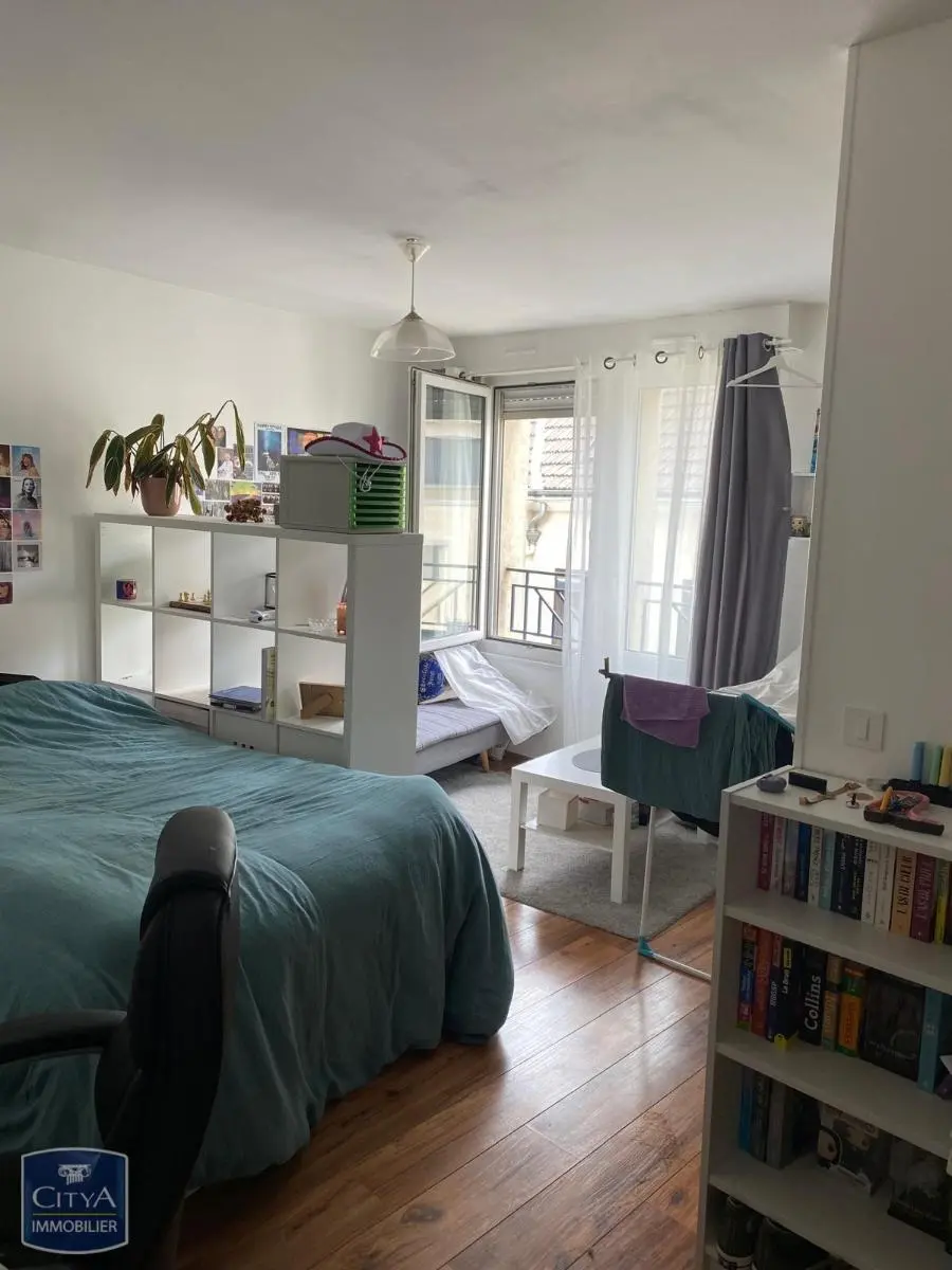 Photo 1 Appartement 1 pièce 24.67m²