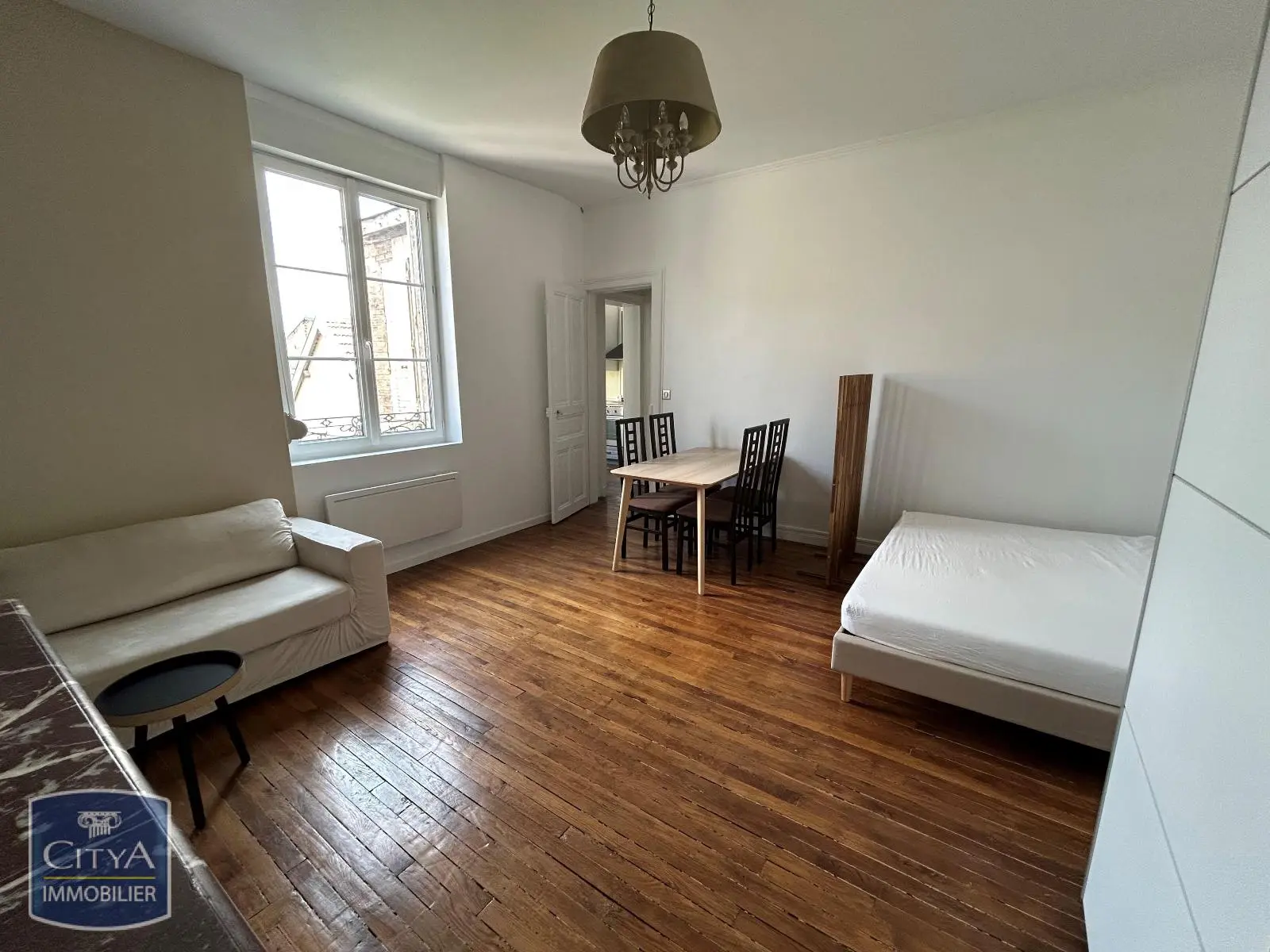 Photo 2 Appartement 1 pièce 33.78m²