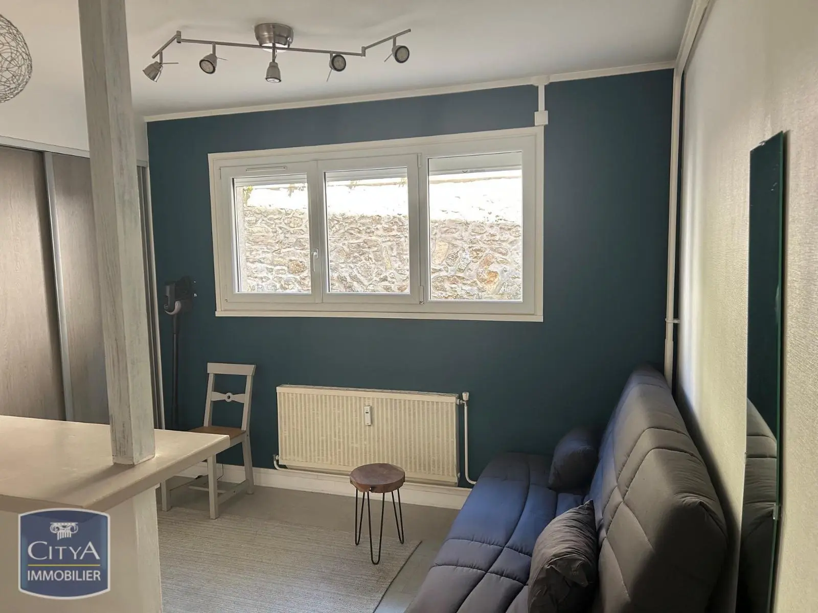 Photo 1 Appartement 1 pièce 15.73m²