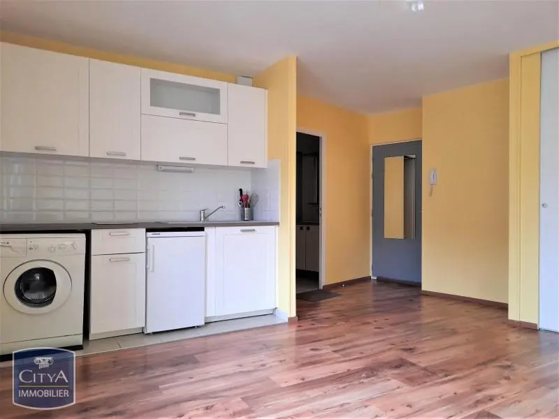 Photo 2 Appartement 1 pièce 24.67m²