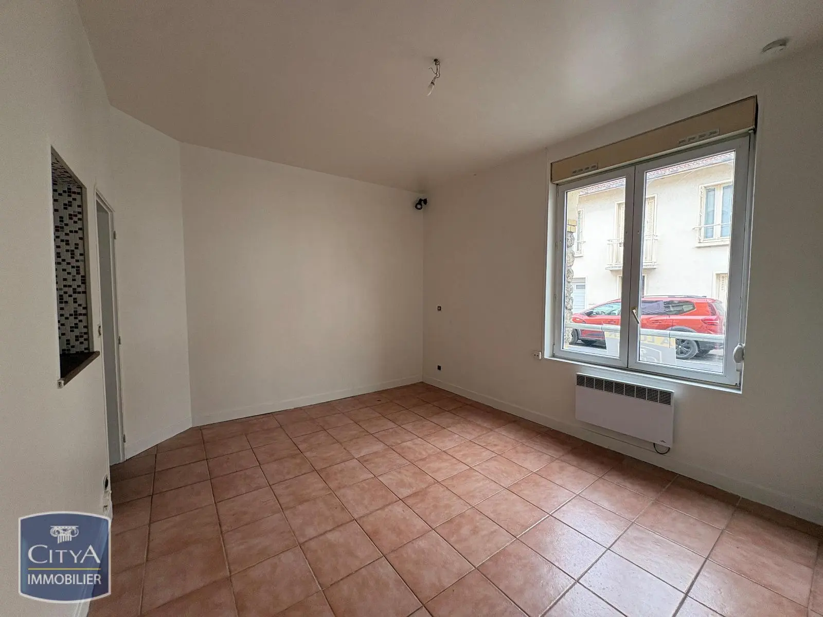 Photo 1 Appartement 1 pièce 21.88m²