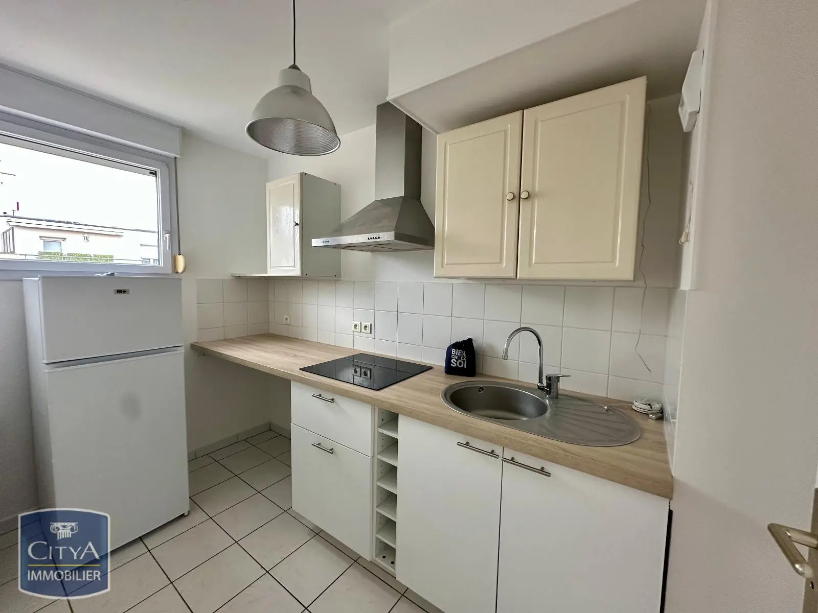 Photo 1 Appartement 1 pièce 28.5m²