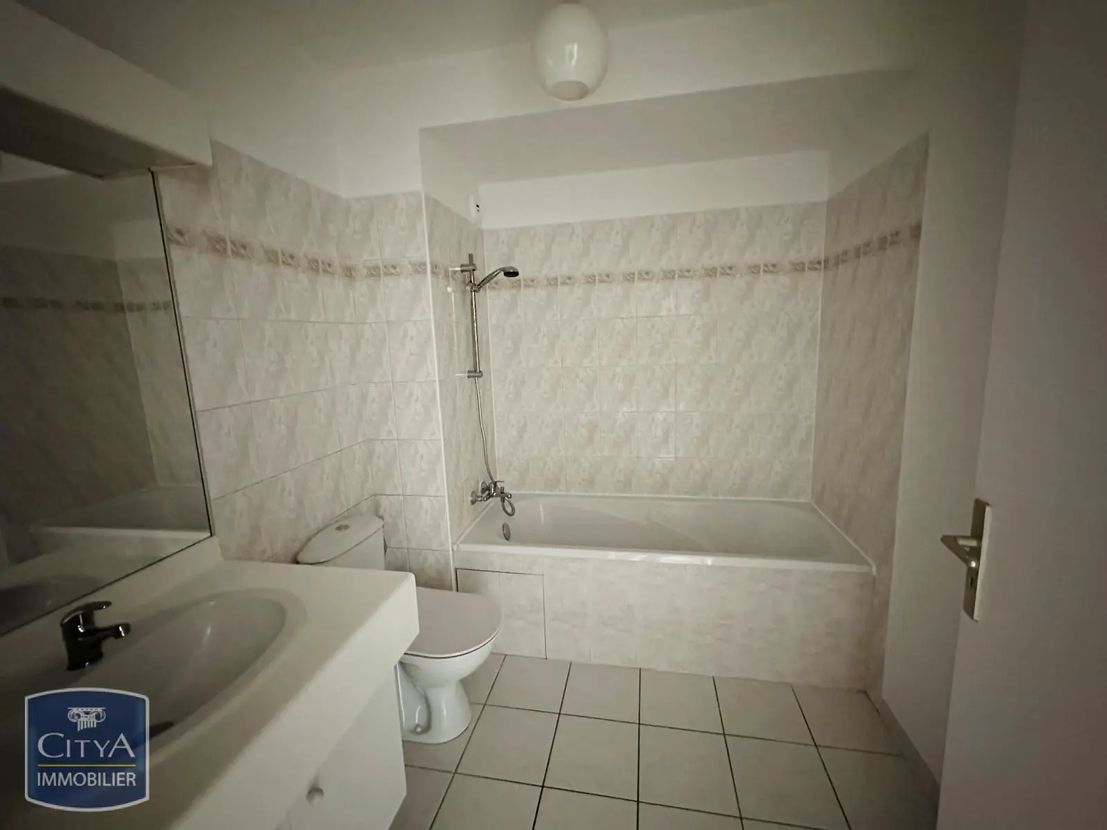 Photo 3 Appartement 1 pièce 28.5m²