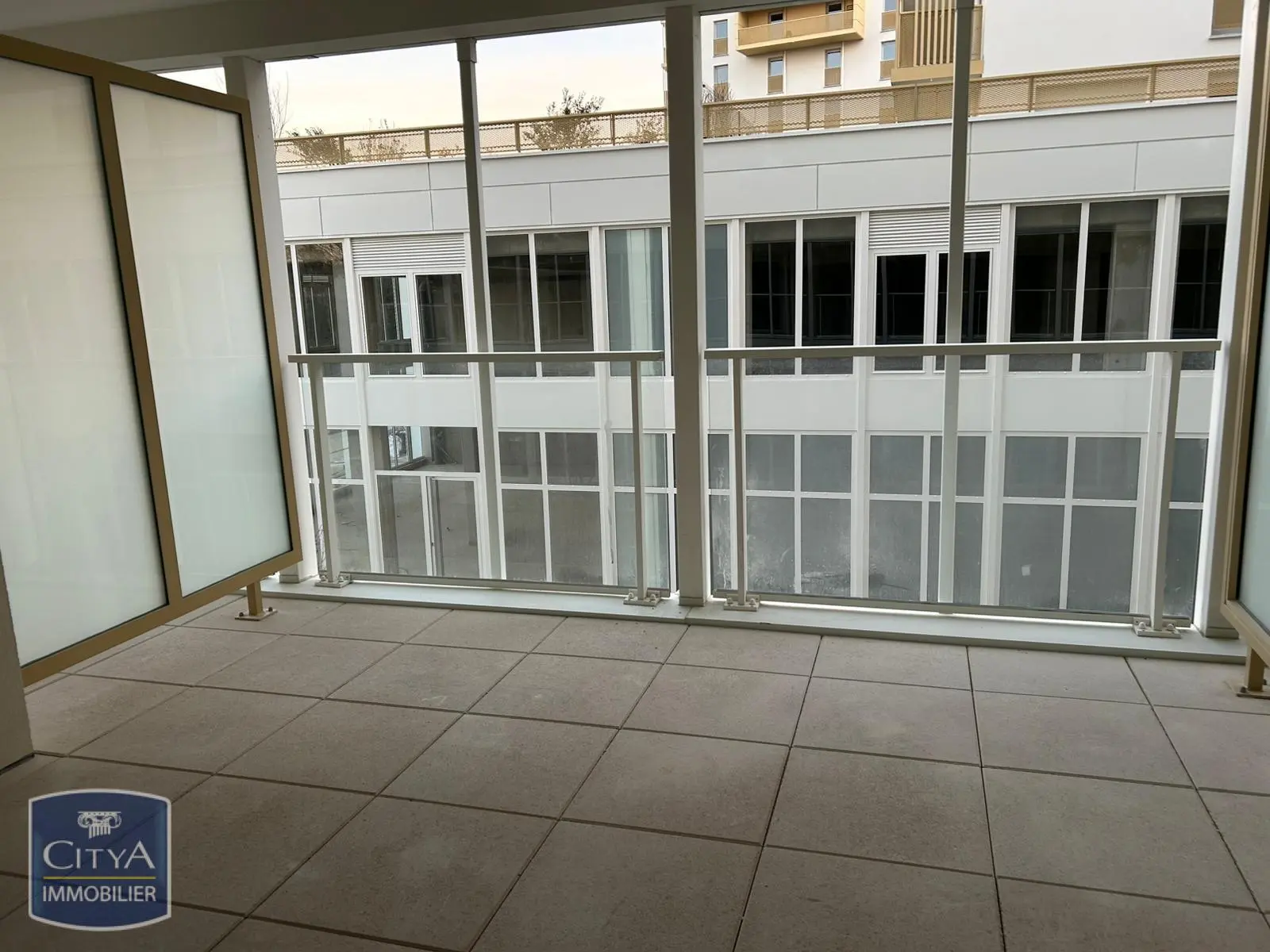 Photo 3 Appartement 1 pièce 23.9m²