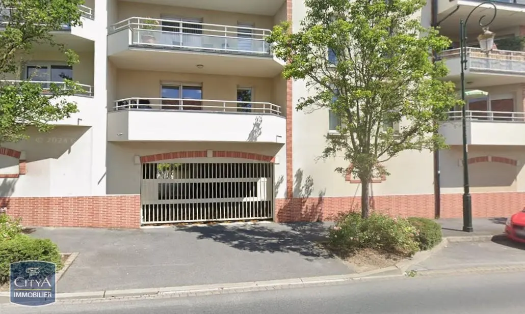 Photo 1 Parking 15m²