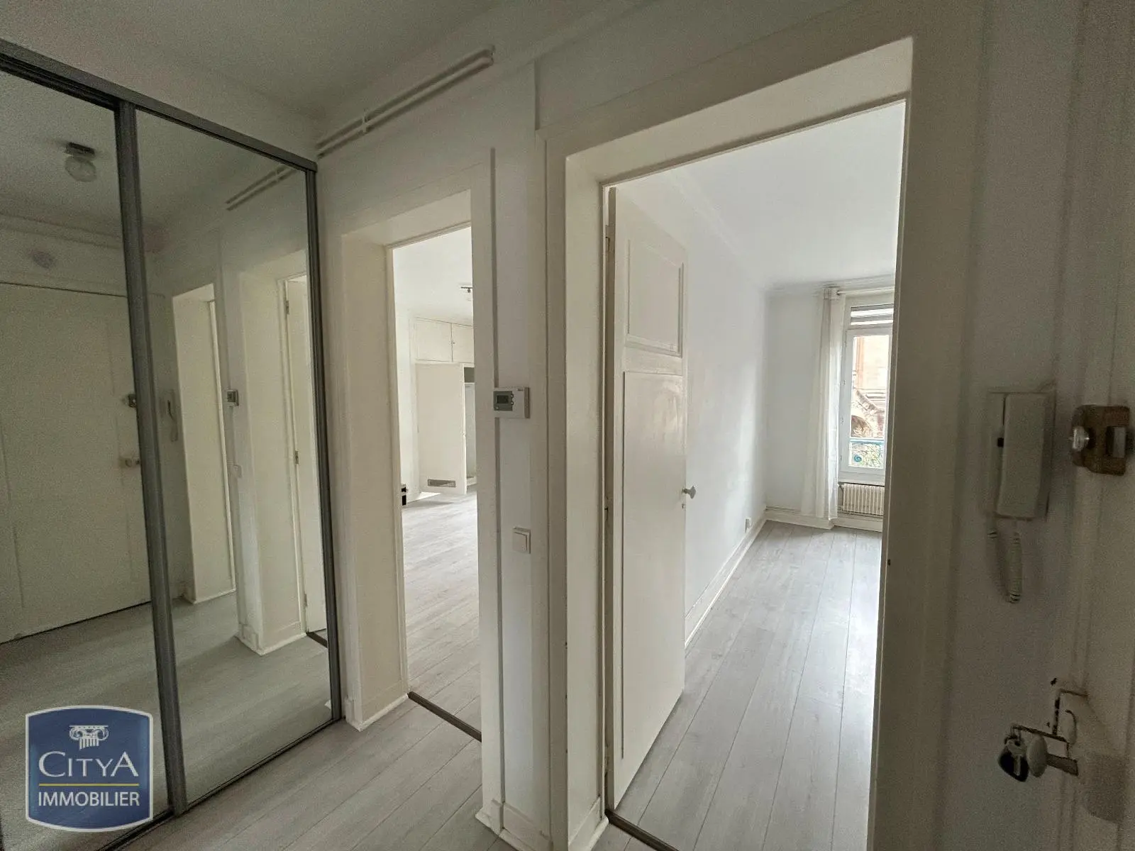 Photo 2 Appartement 2 pièces 56.73m²