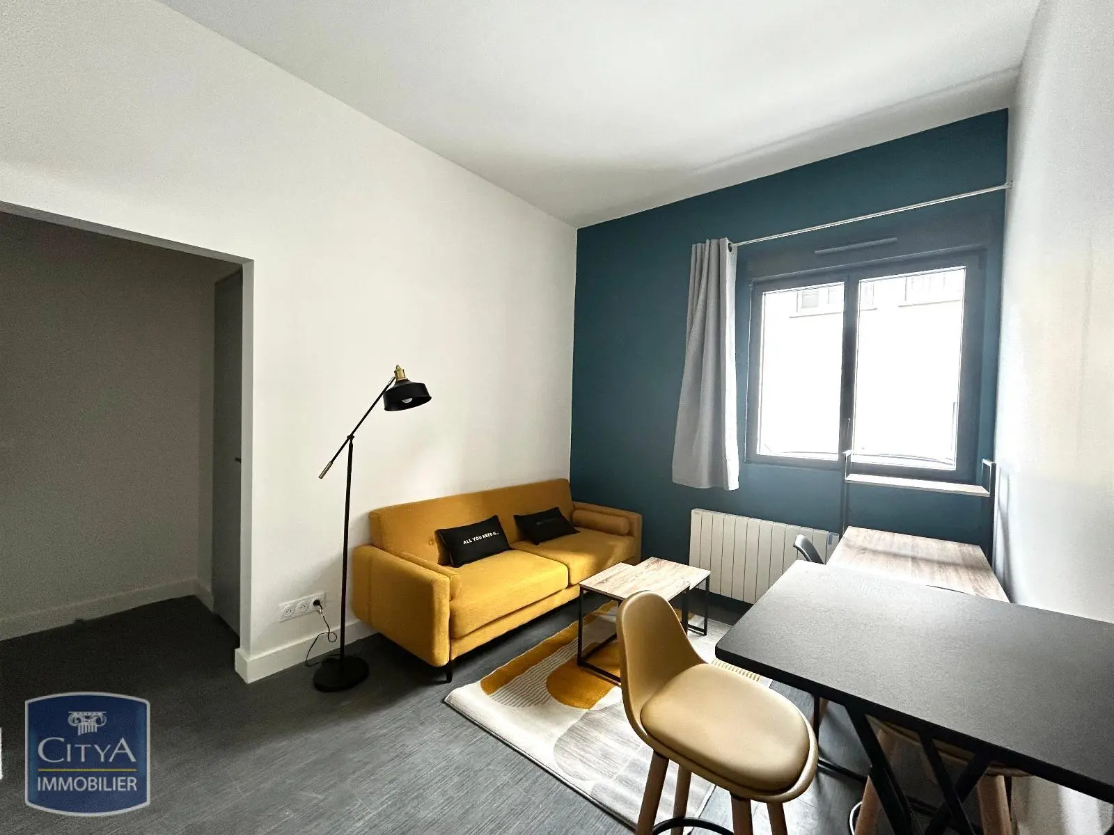 Photo 1 Appartement 1 pièce 18.2m²
