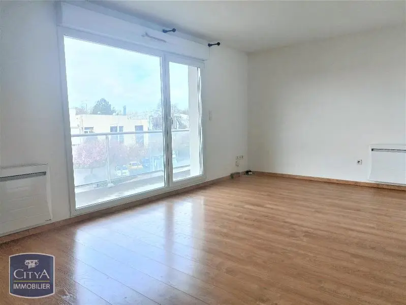 Photo 1 Appartement 1 pièce 36m²