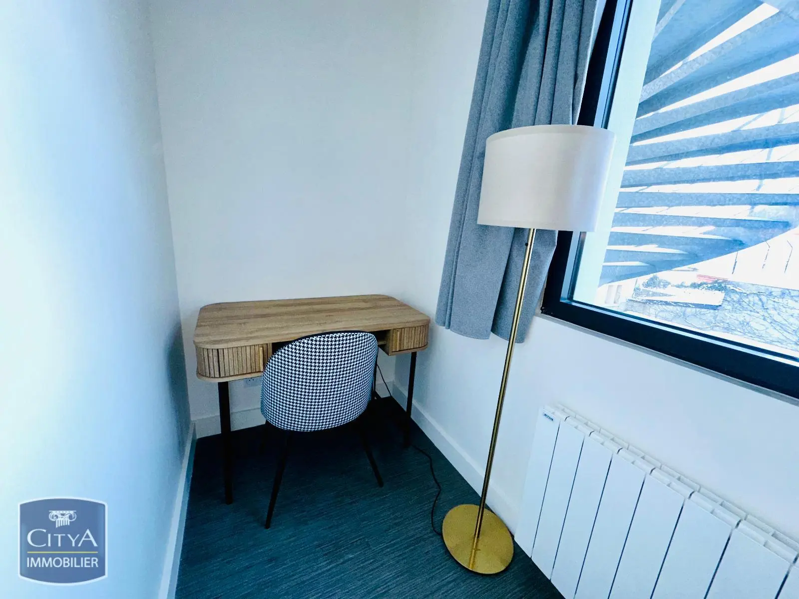 Photo 2 Appartement 1 pièce 15.61m²