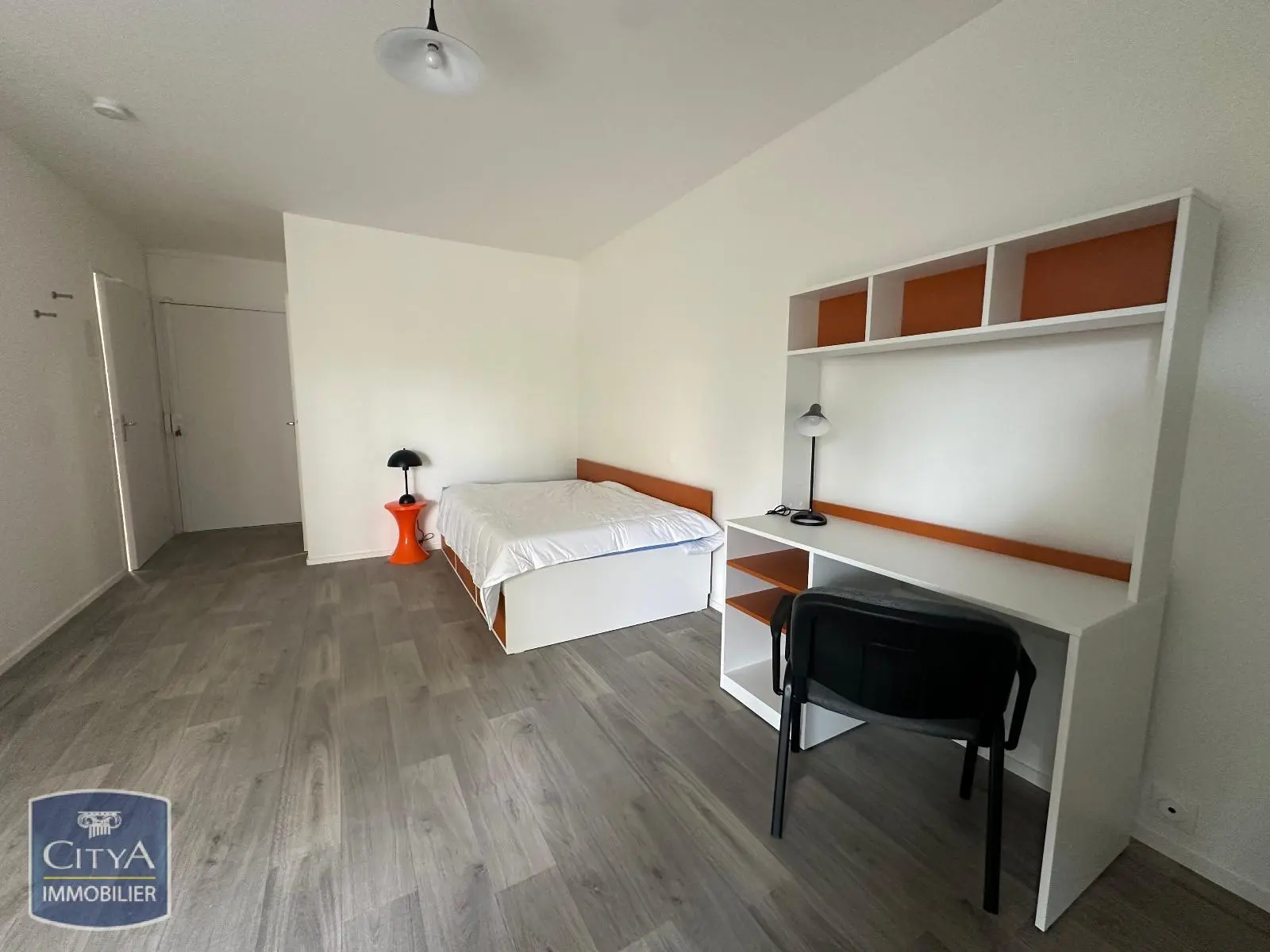 Photo 2 Appartement 1 pièce 32.91m²