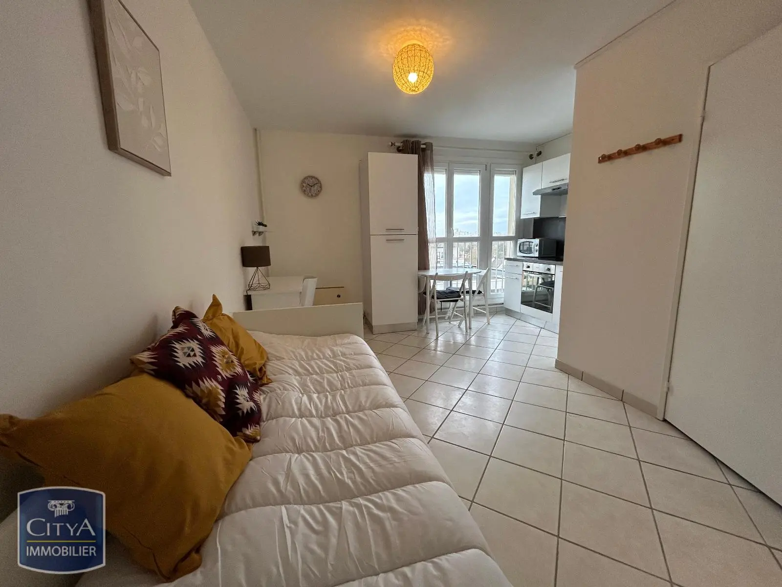 Photo 1 Appartement 1 pièce 18.85m²