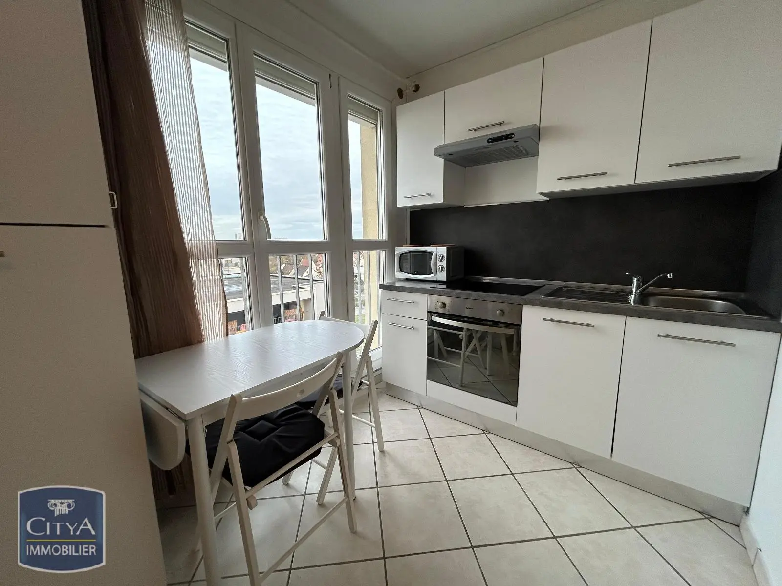 Photo 2 Appartement 1 pièce 18.85m²