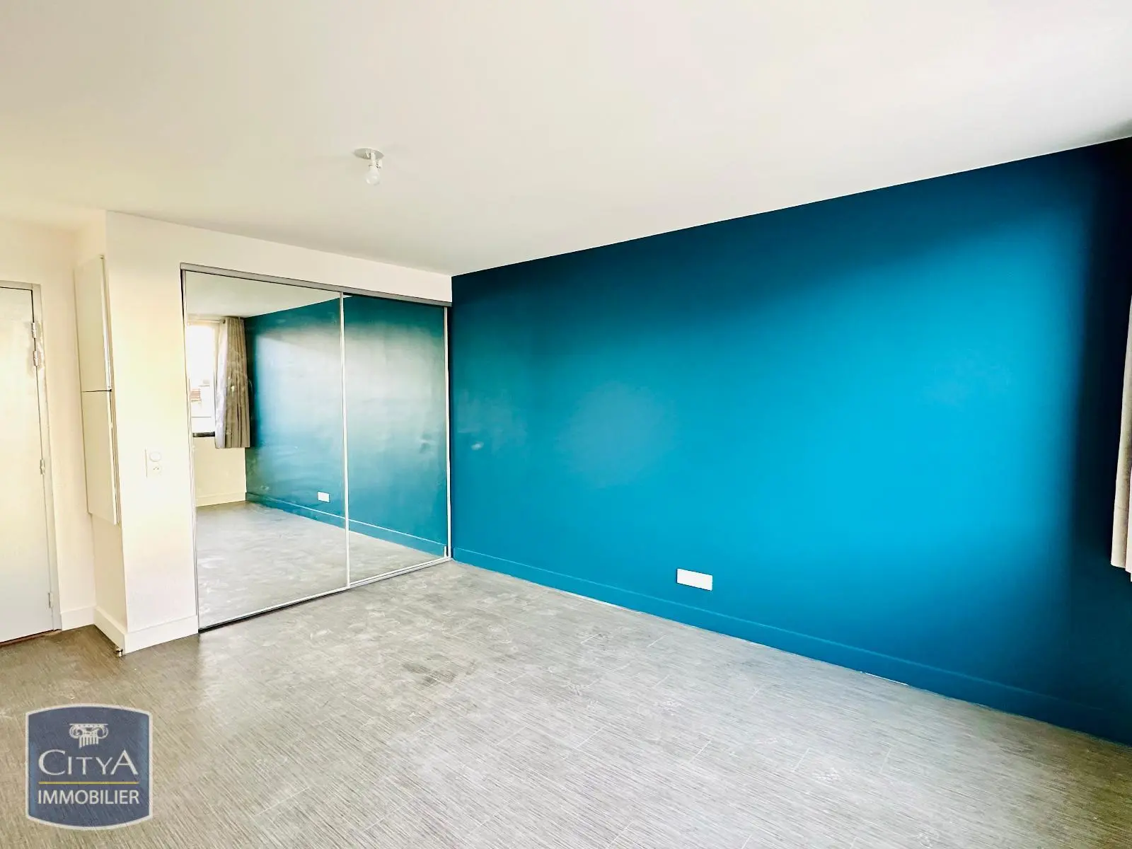 Photo 2 Appartement 1 pièce 24.15m²