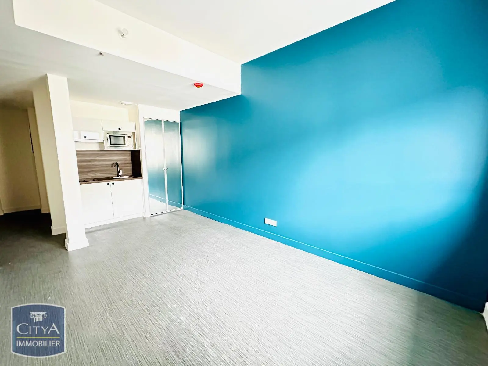 Photo 1 Appartement 1 pièce 28.59m²