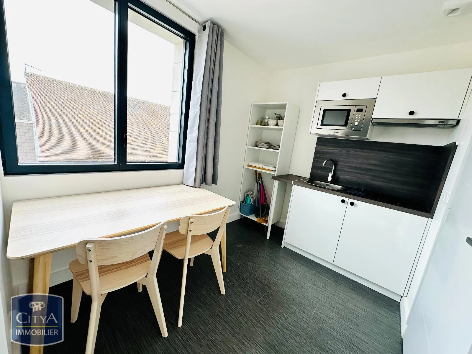 Photo 1 Appartement 1 pièce 22.4m²