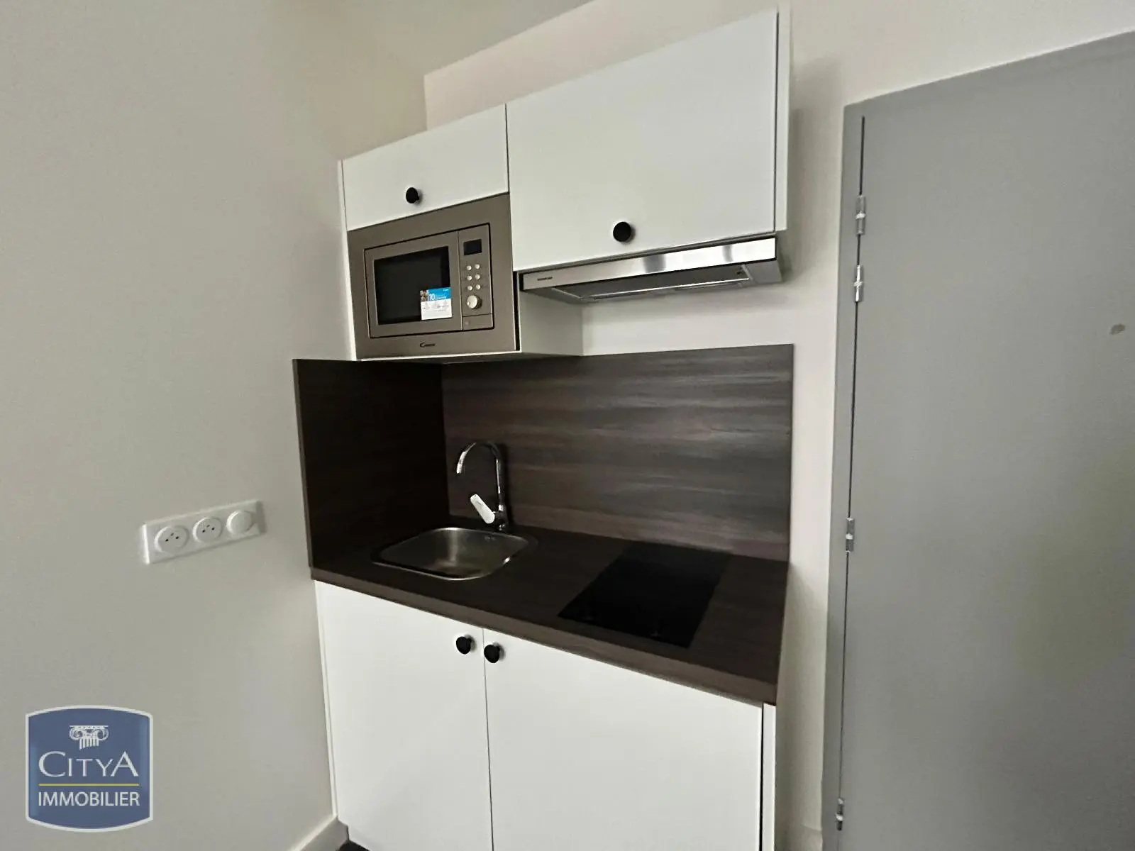 Photo 3 Appartement 1 pièce 13.45m²