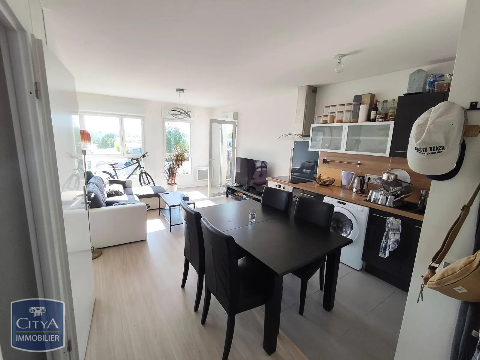 Photo 1 Appartement 2 pièces 41.98m²