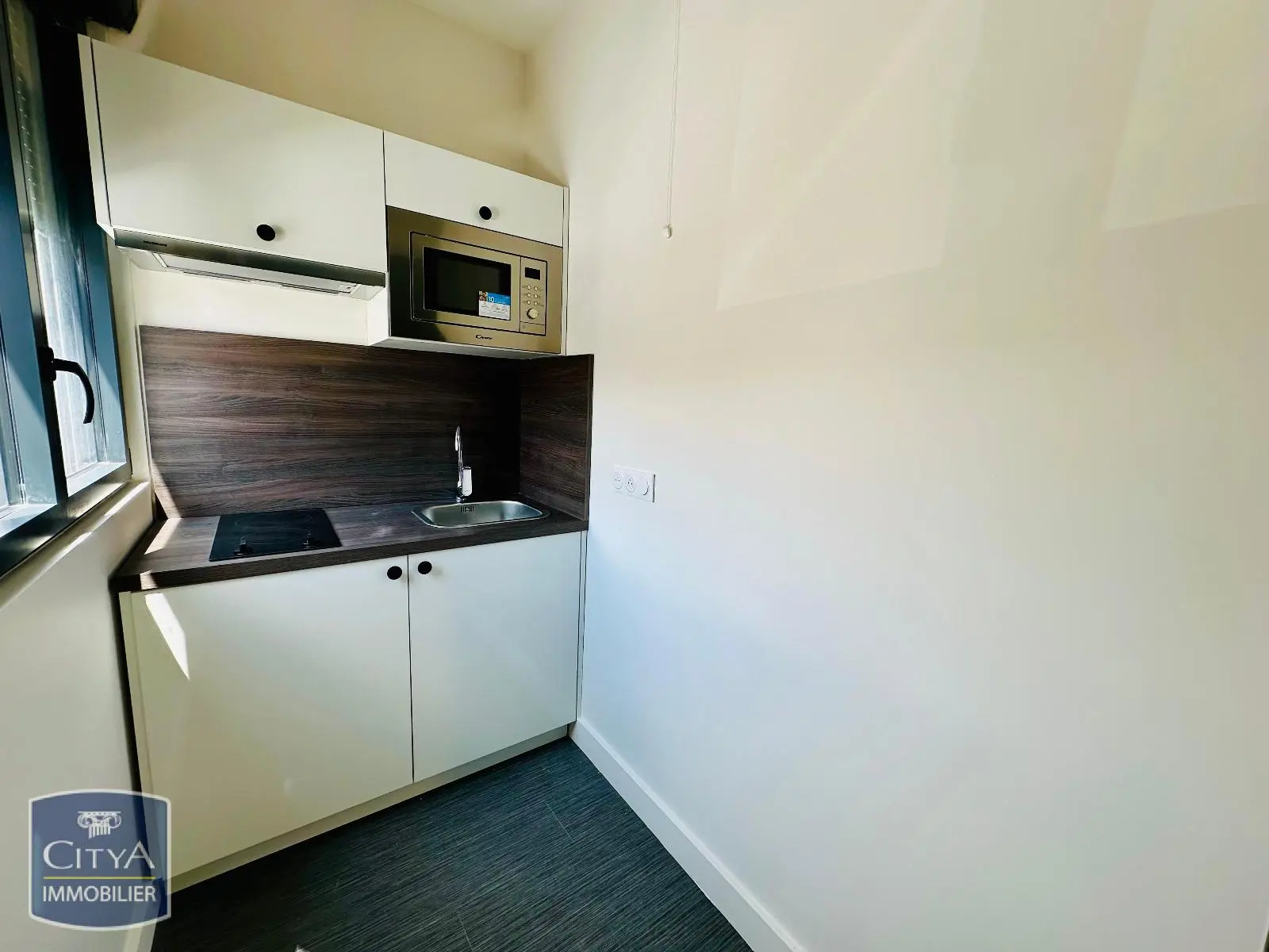 Photo 2 Appartement 1 pièce 18.87m²