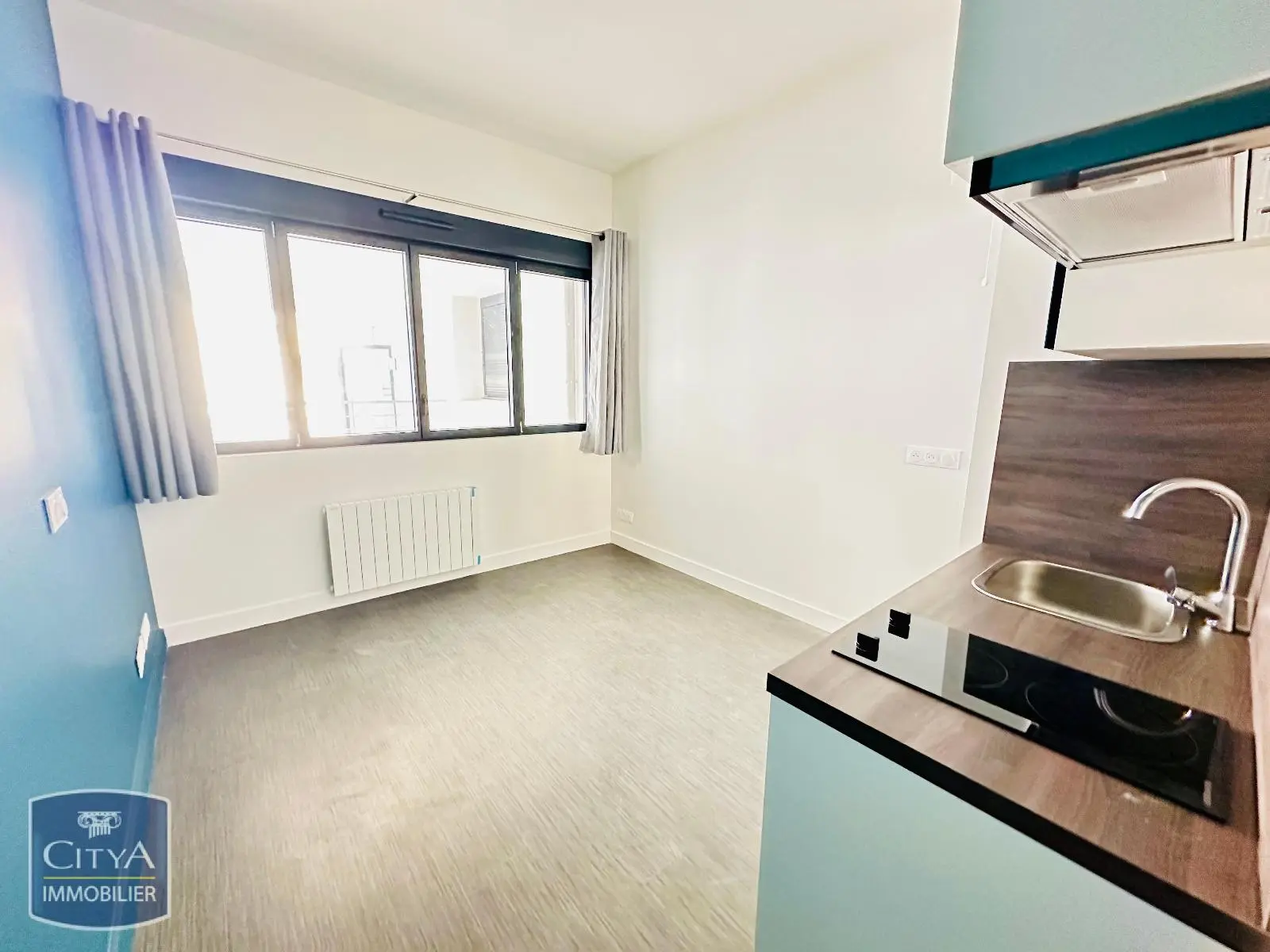Photo 1 Appartement 1 pièce 16.83m²