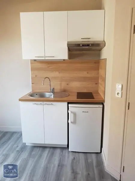 Photo 1 Appartement 1 pièce 16.11m²