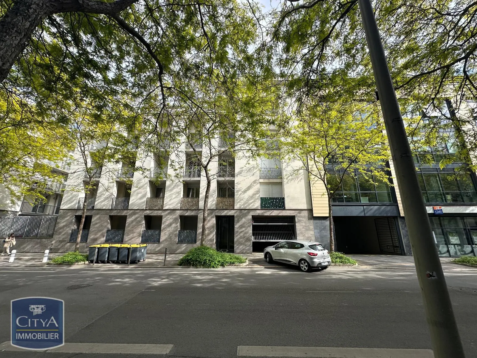 Photo 1 Parking 15m²