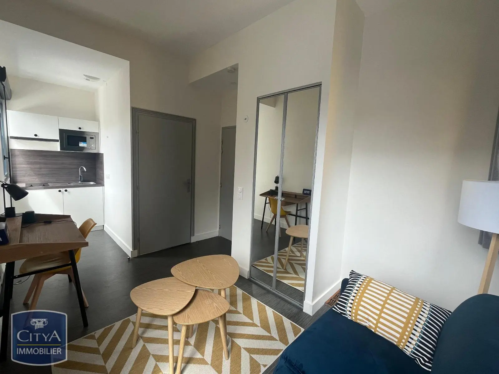 Photo 2 Appartement 1 pièce 18.87m²
