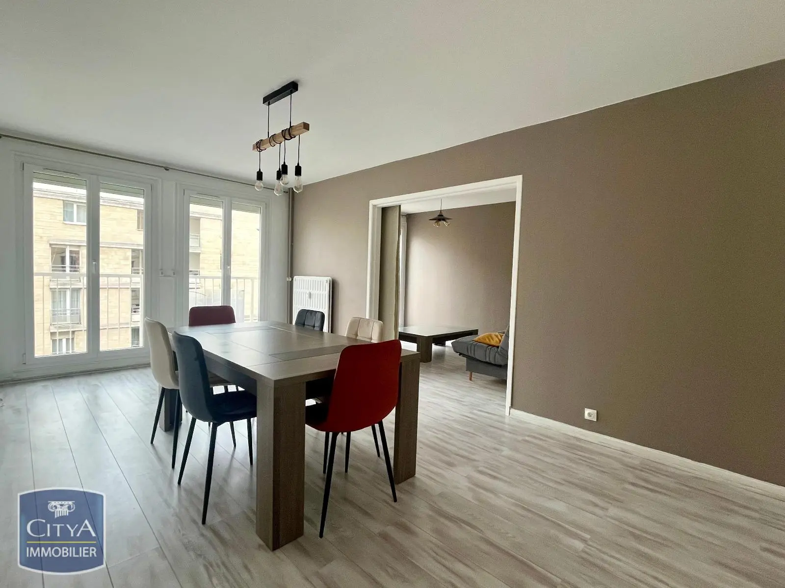 Photo 1 Appartement 4 pièces 84.37m²