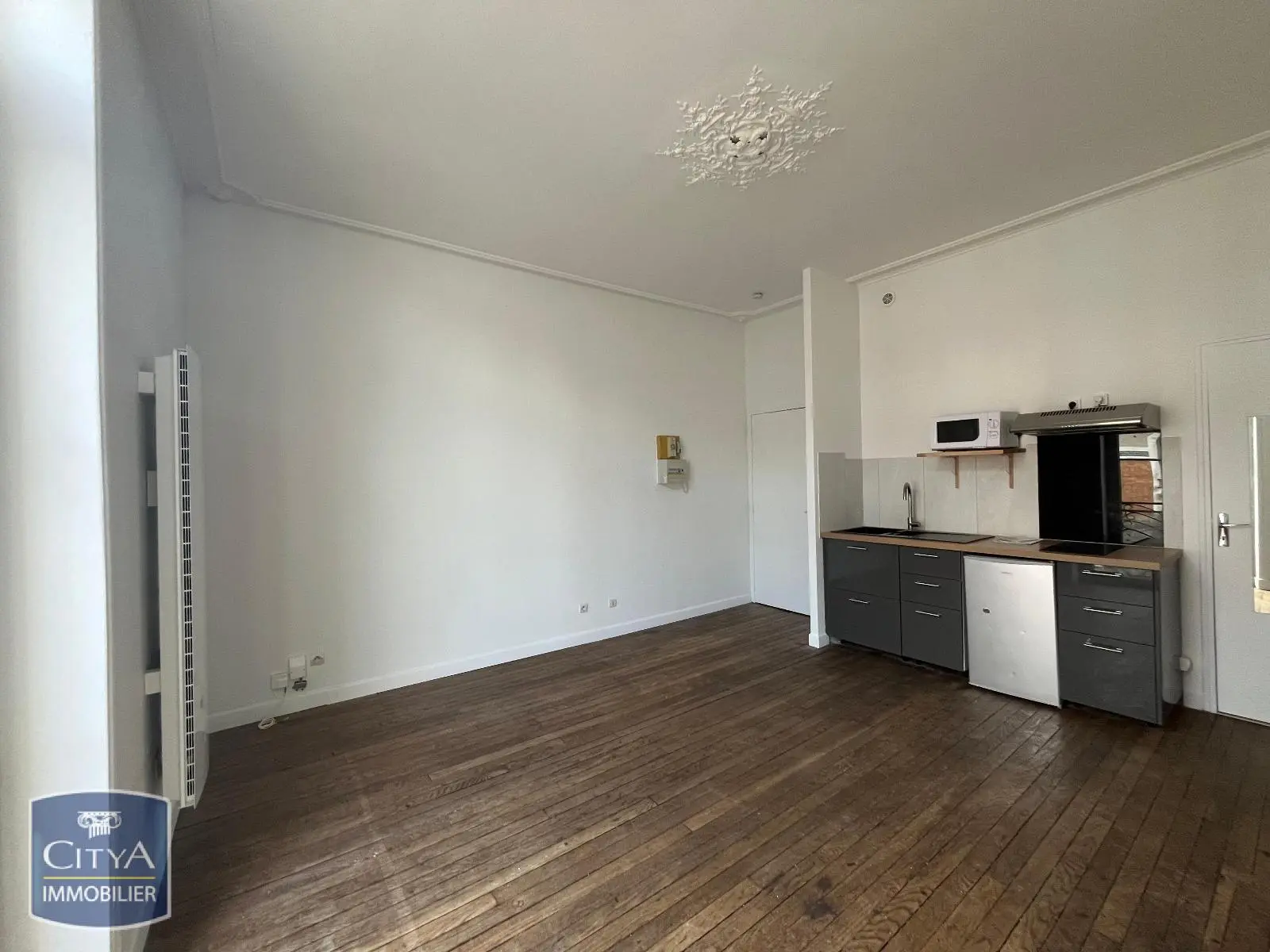 Photo 2 Appartement 1 pièce 23.6m²