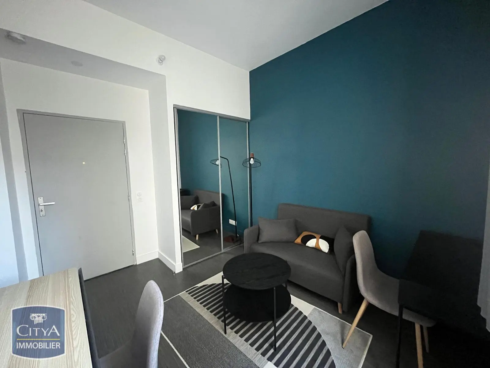 Photo 1 Appartement 1 pièce 16.25m²