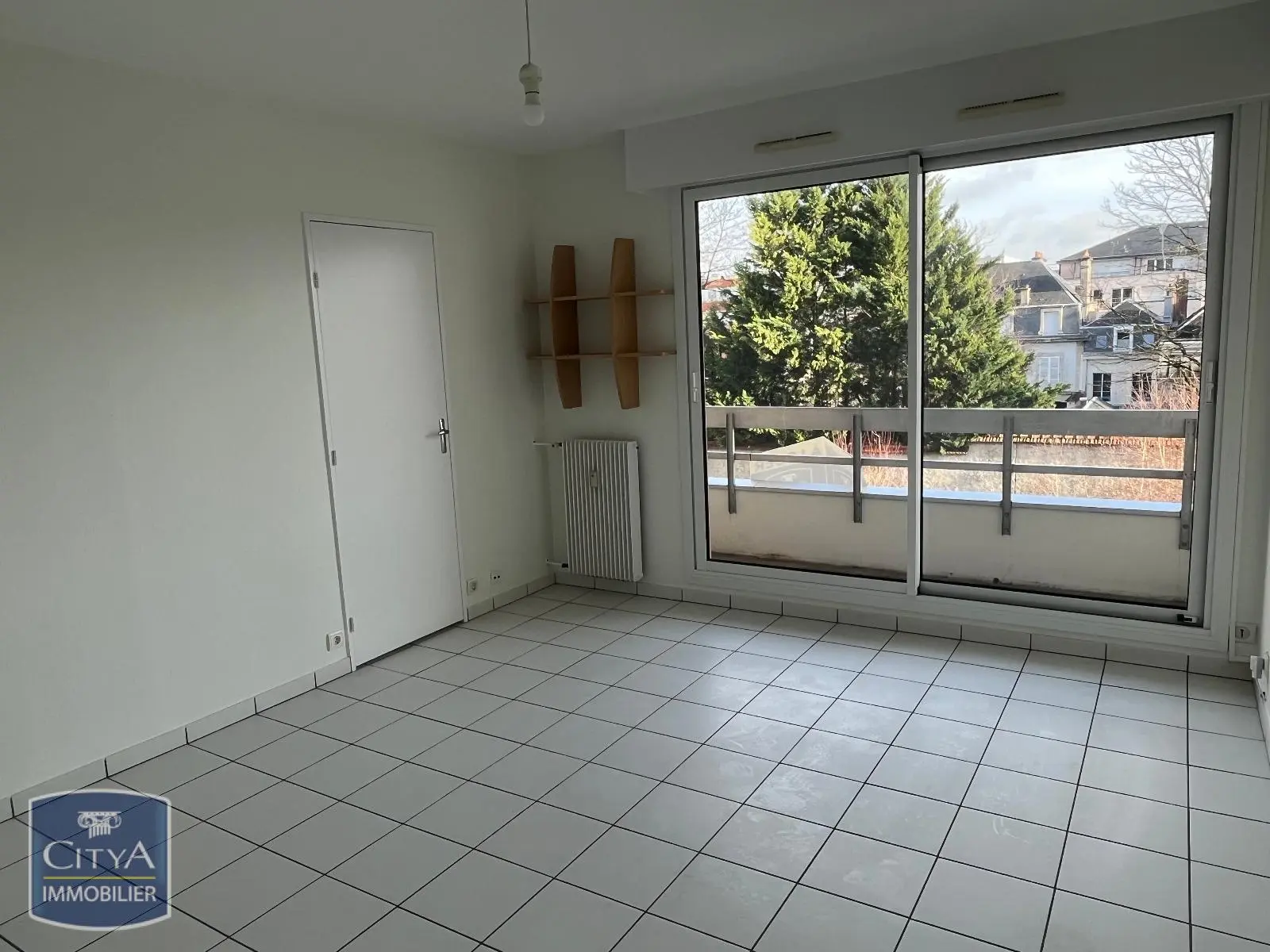 Photo 1 Appartement 1 pièce 31.7m²