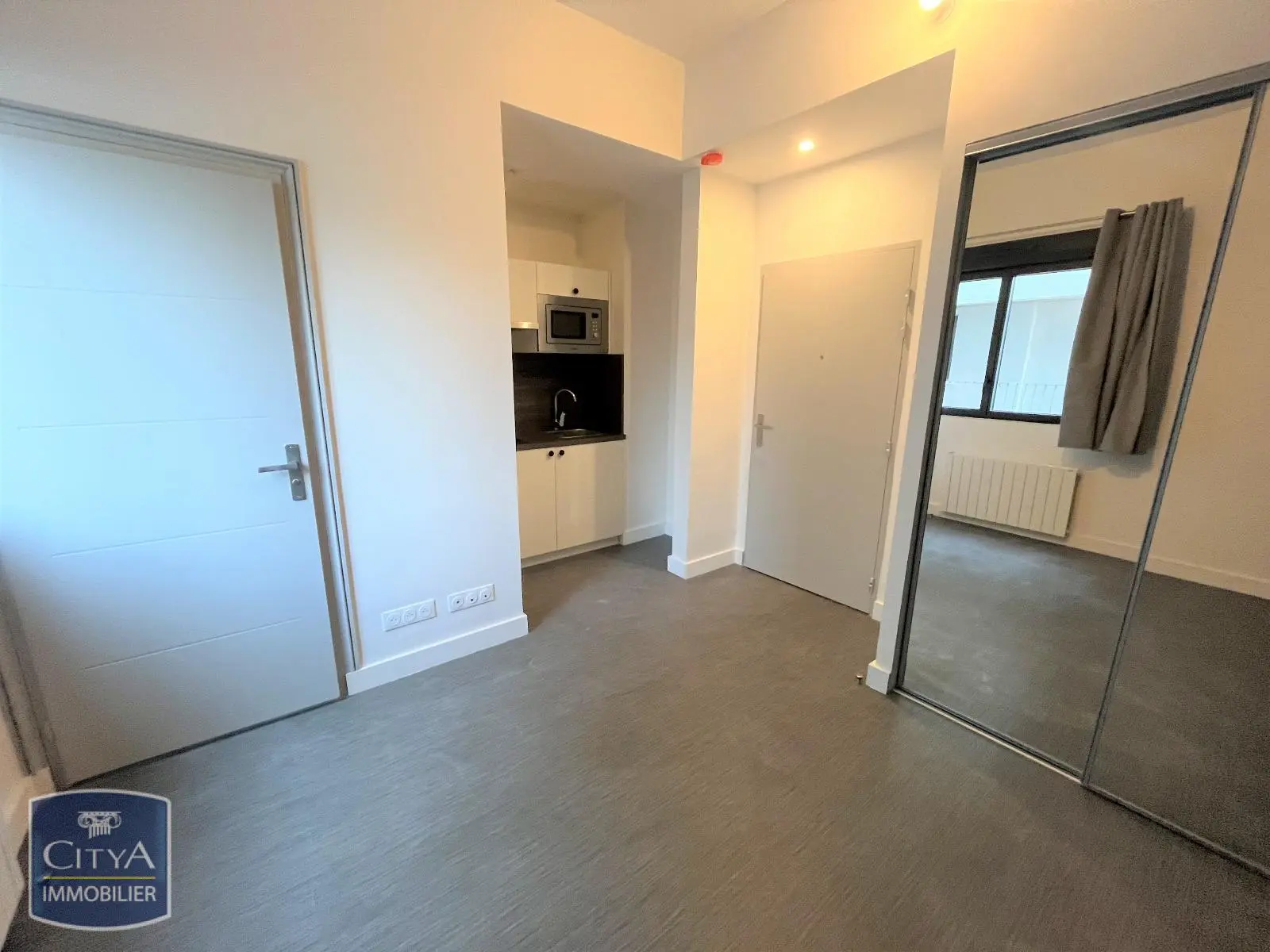 Photo 1 Appartement 1 pièce 16.25m²