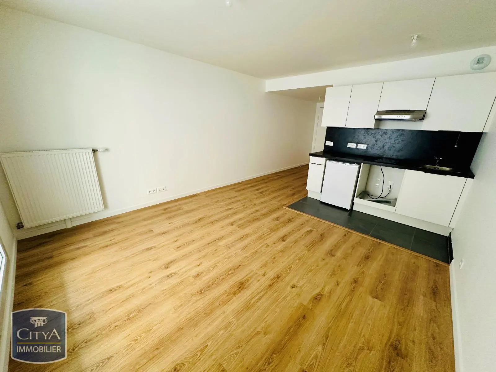Photo 2 Appartement 1 pièce 28.1m²