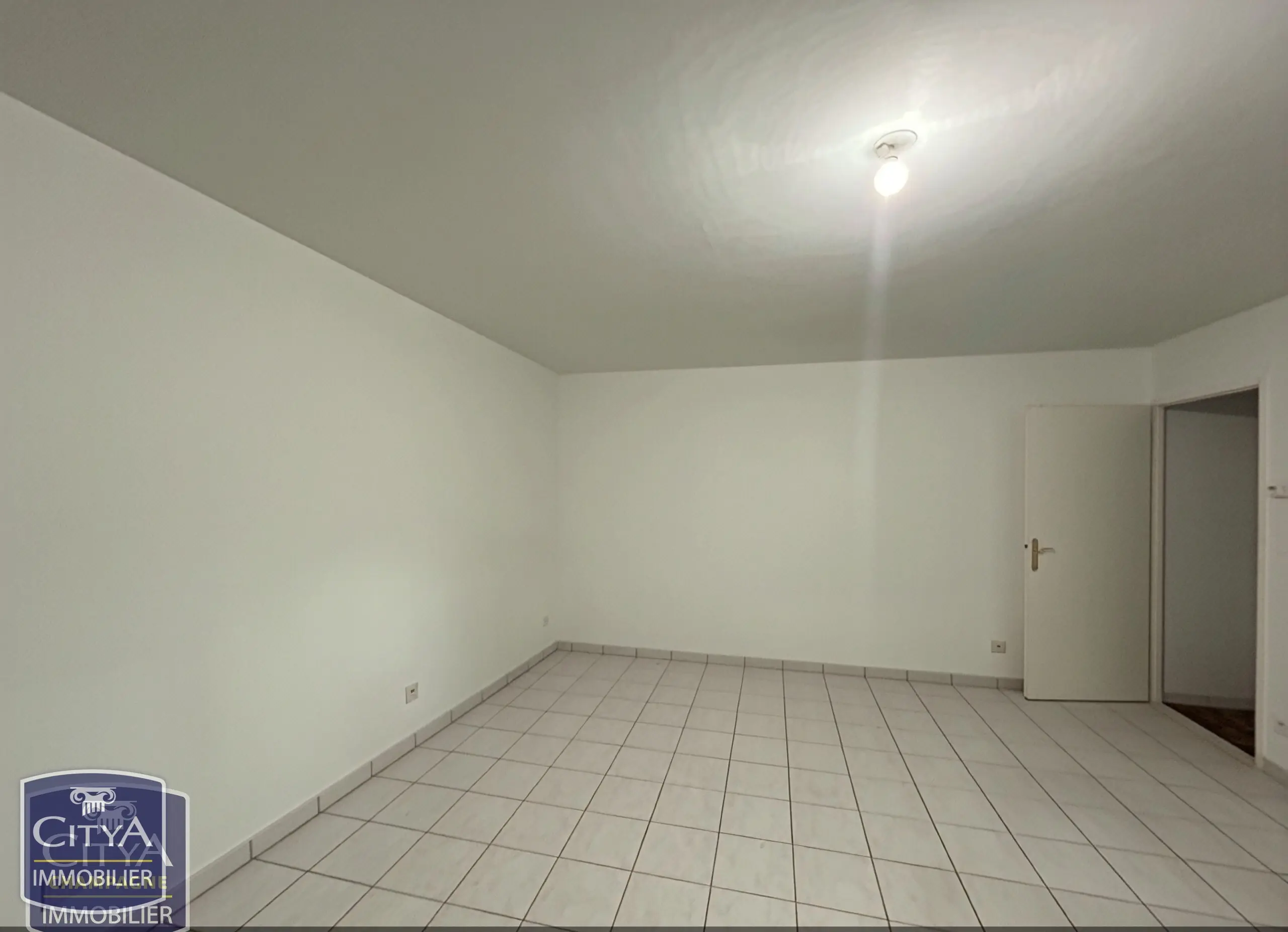 Photo 2 Appartement 2 pièces 48.5m²
