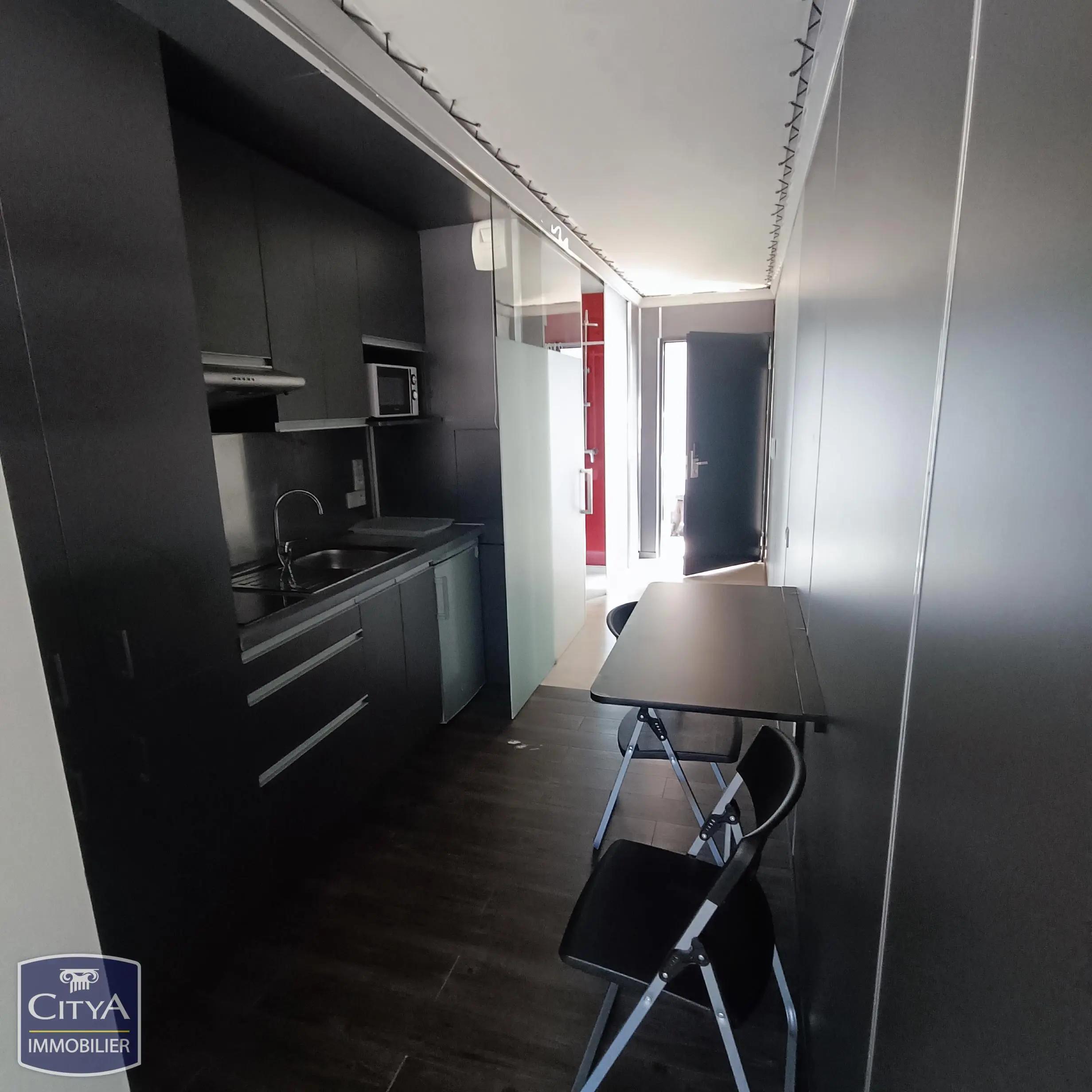 Photo 3 Appartement 1 pièce 21.6m²