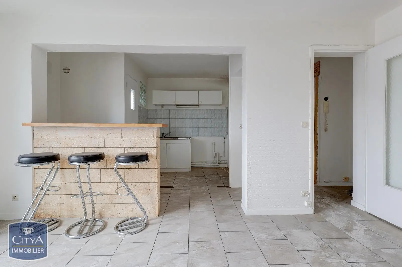Photo 3 Appartement 1 pièce 27.63m²