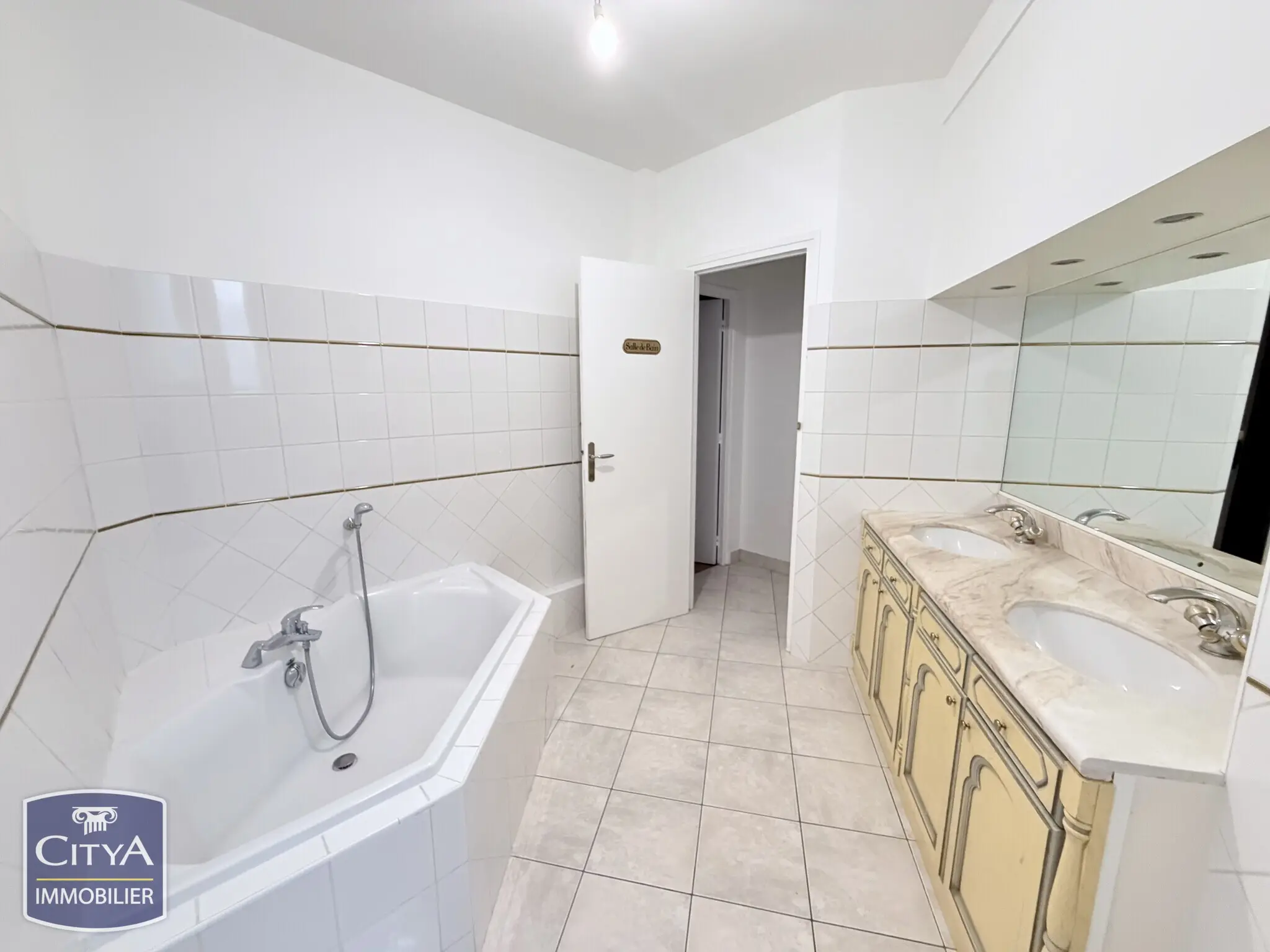 Photo 14 Appartement 5 pièces 128.75m²