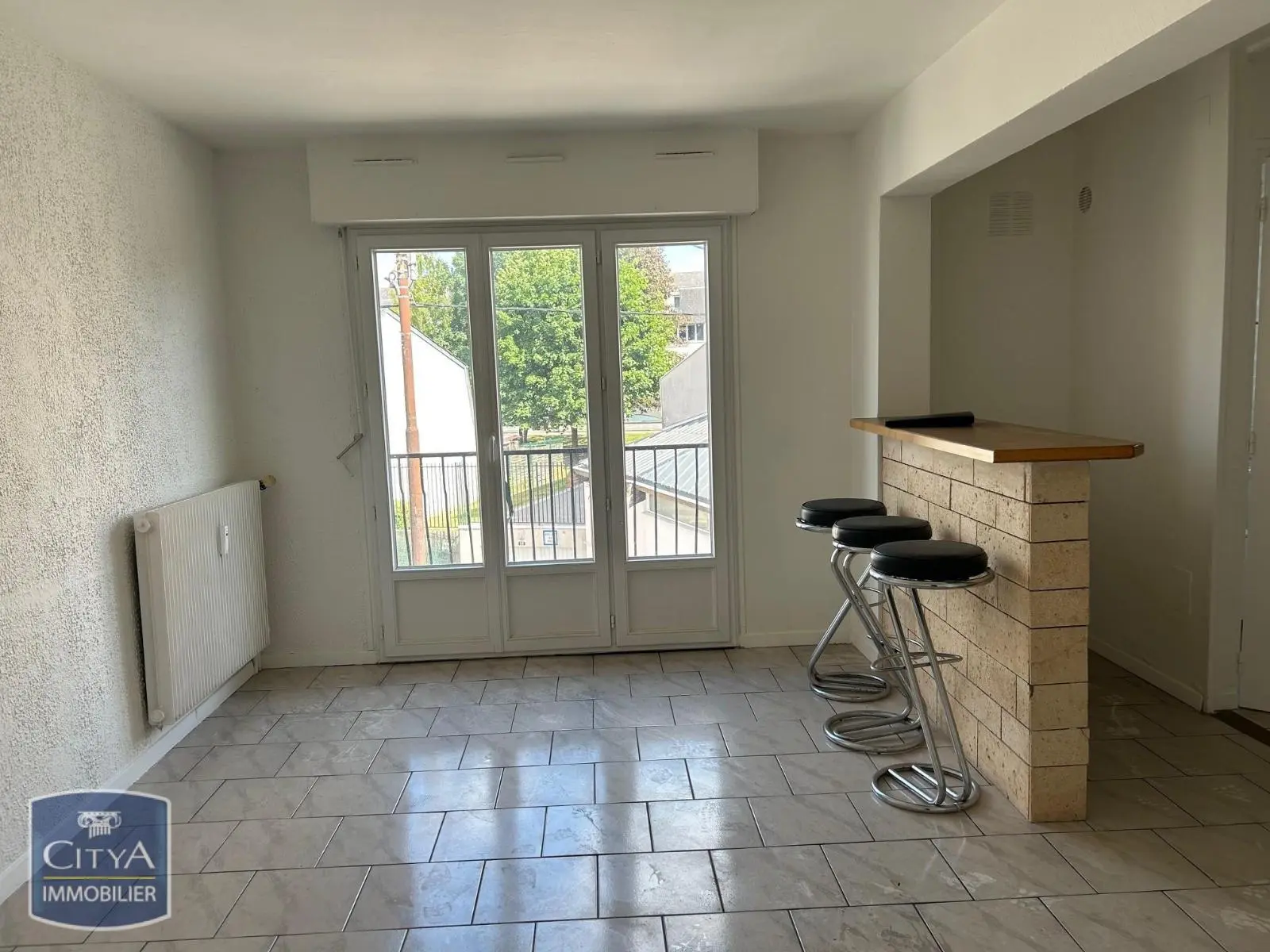 Photo 1 Appartement 1 pièce 27.63m²